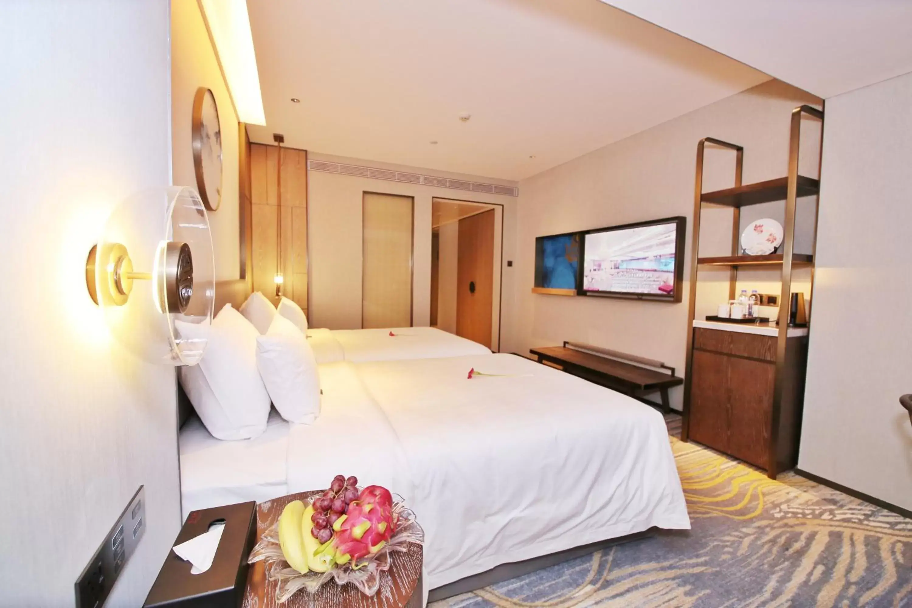 Bed in Dong Fang Hotel Guangzhou, Canton Fair Free Shuttle Bus, Canton Fair Buyer Official Registration