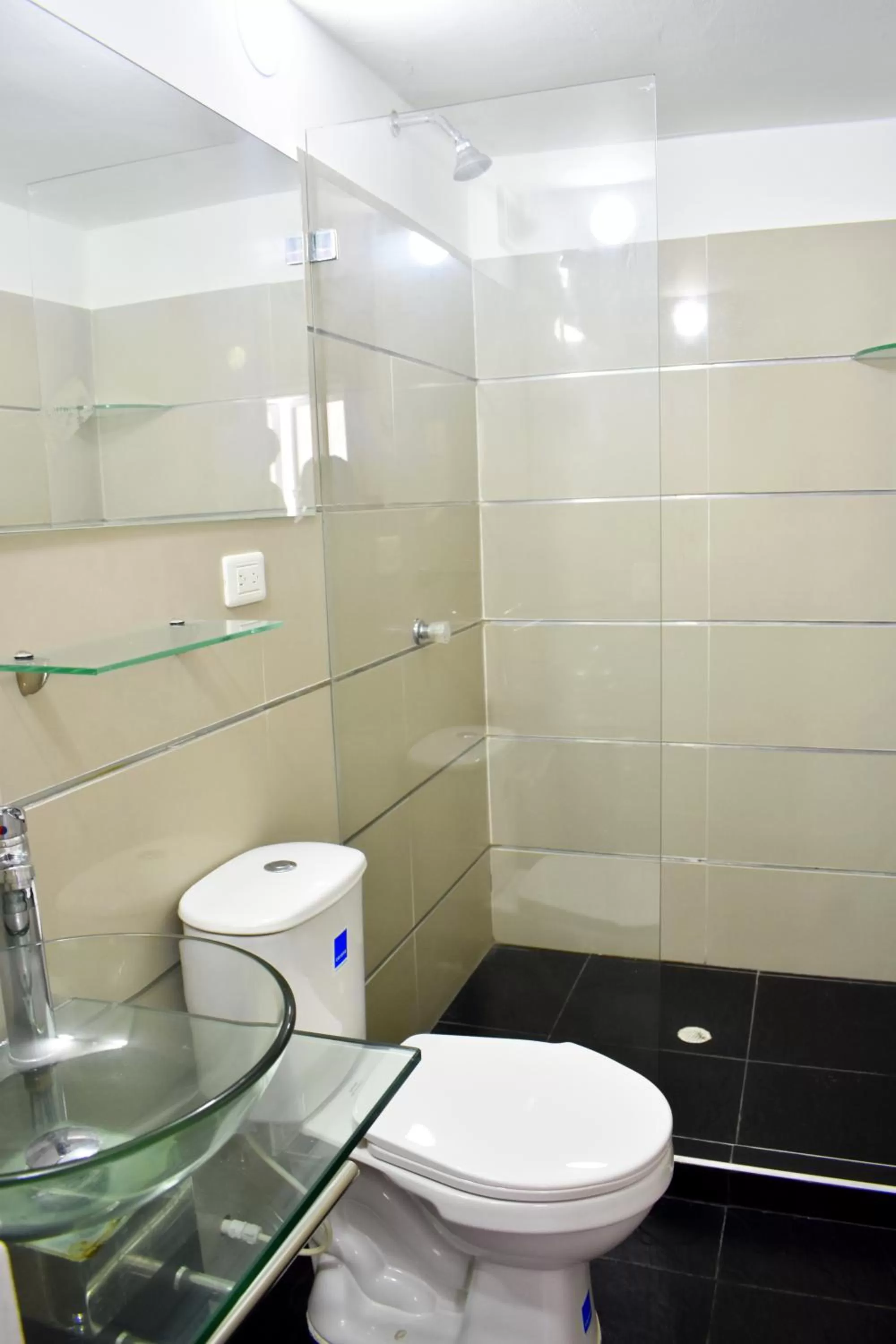 Bathroom in Hotel Hernández CTG