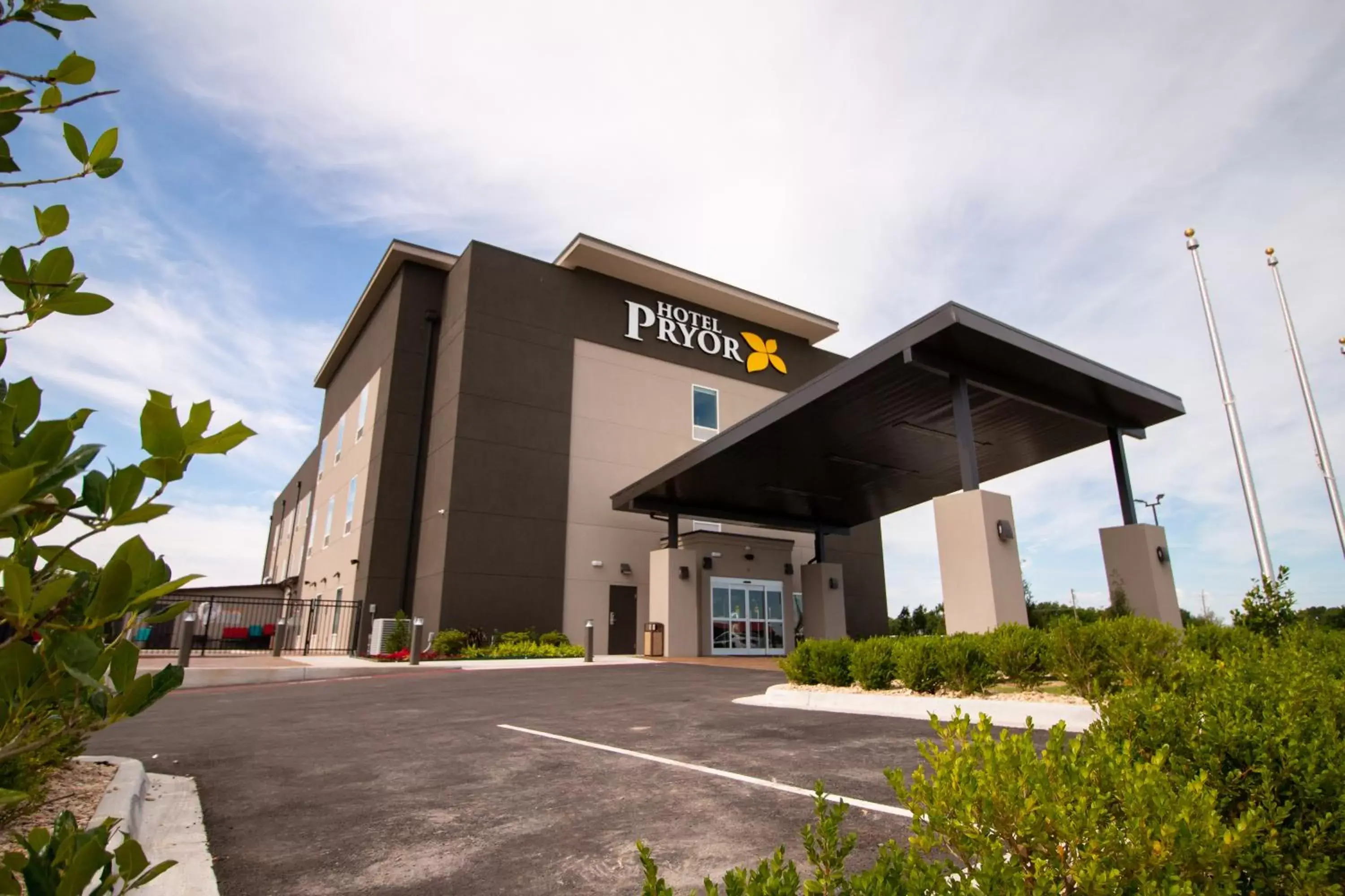 Property building in HOTEL PRYOR Property building in HOTEL PRYOR