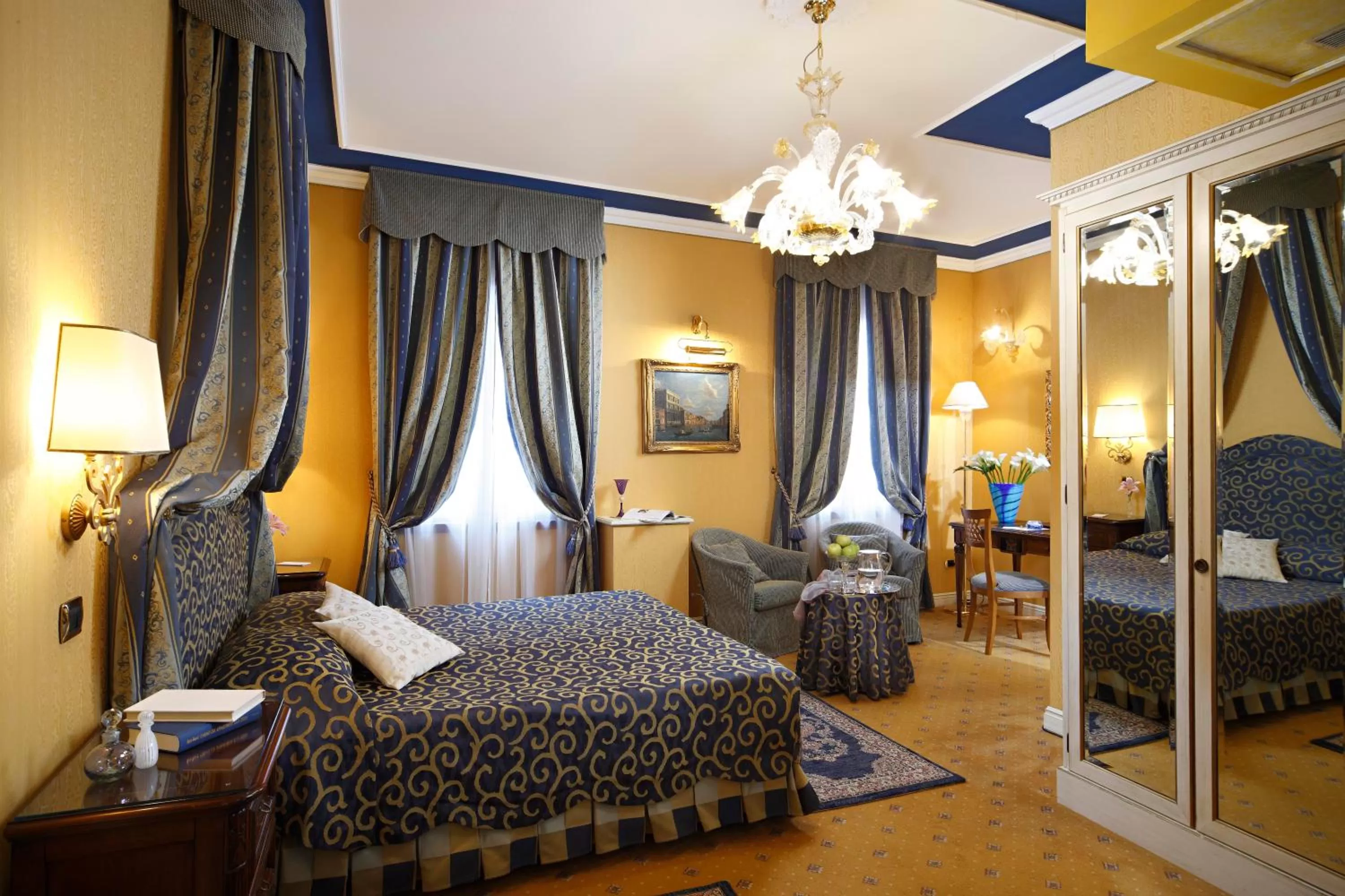 Photo of the whole room, Bed in Hotel Ca' dei Conti