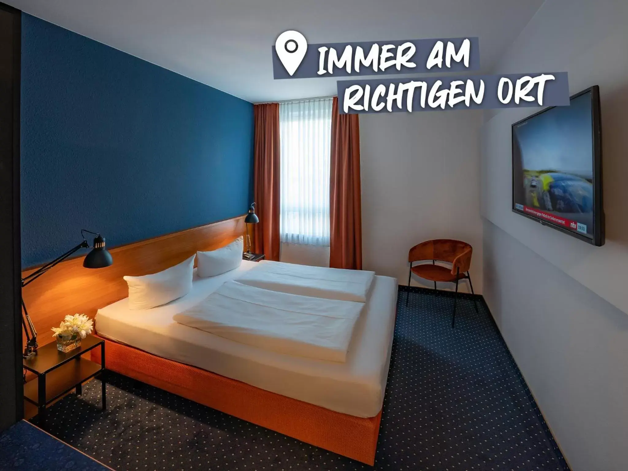 Photo of the whole room, Bed in ACHAT Hotel Dresden Altstadt