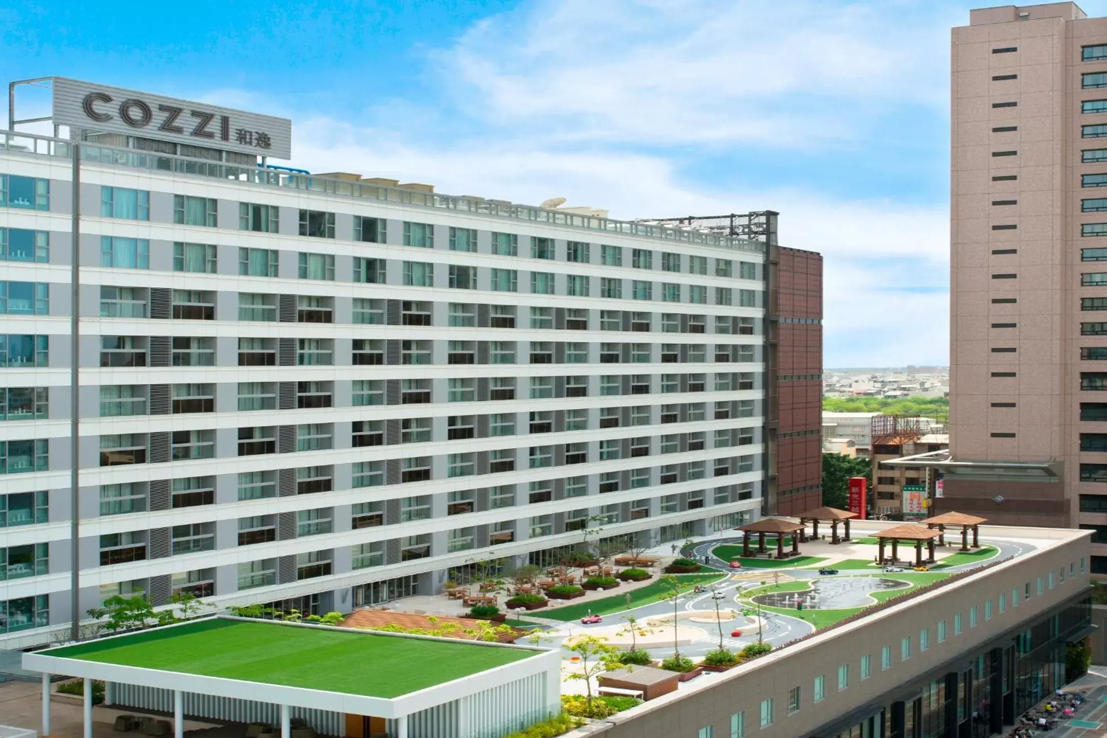 Pool View in Hotel COZZI Ximen Tainan