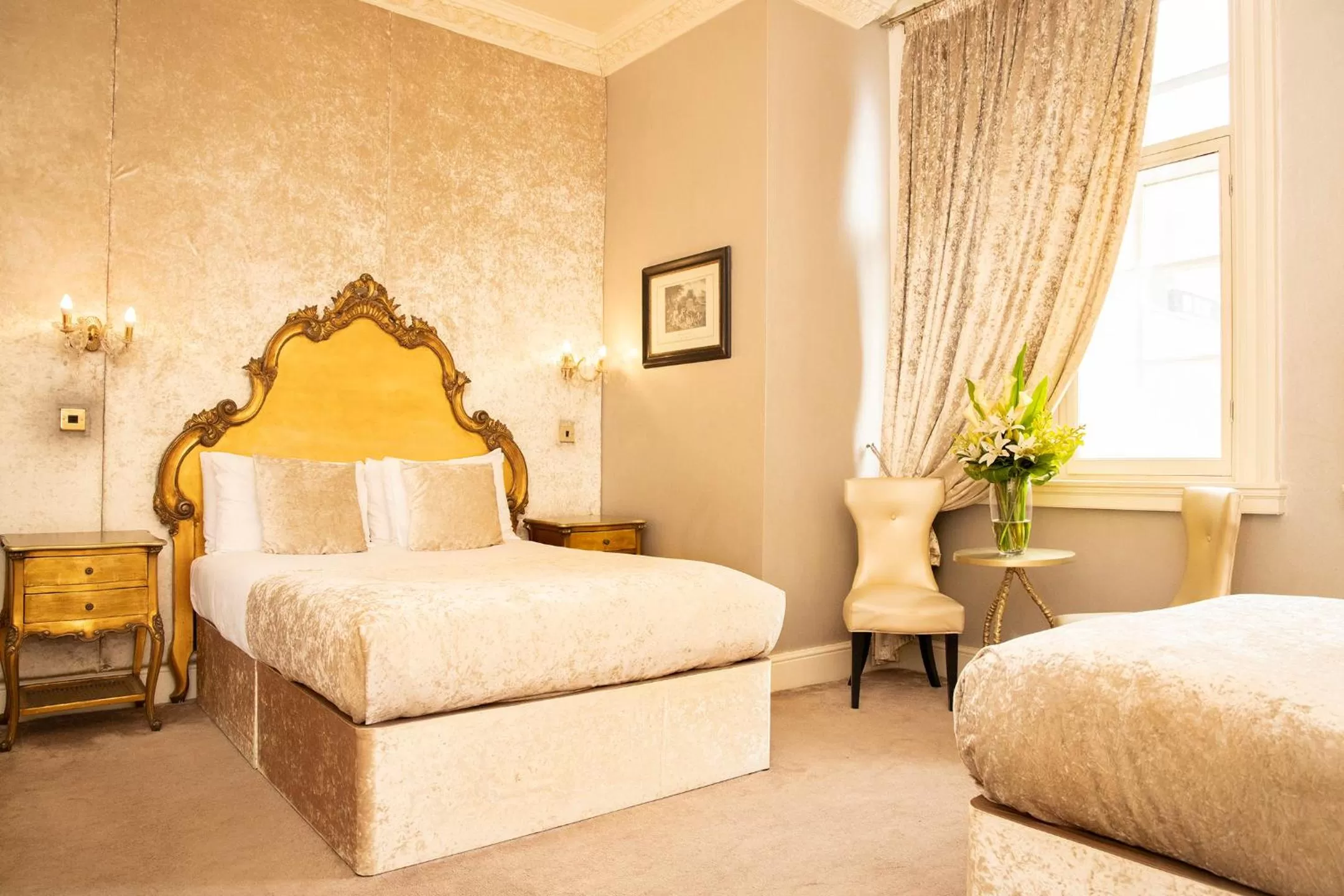 Bedroom in 30 James Street