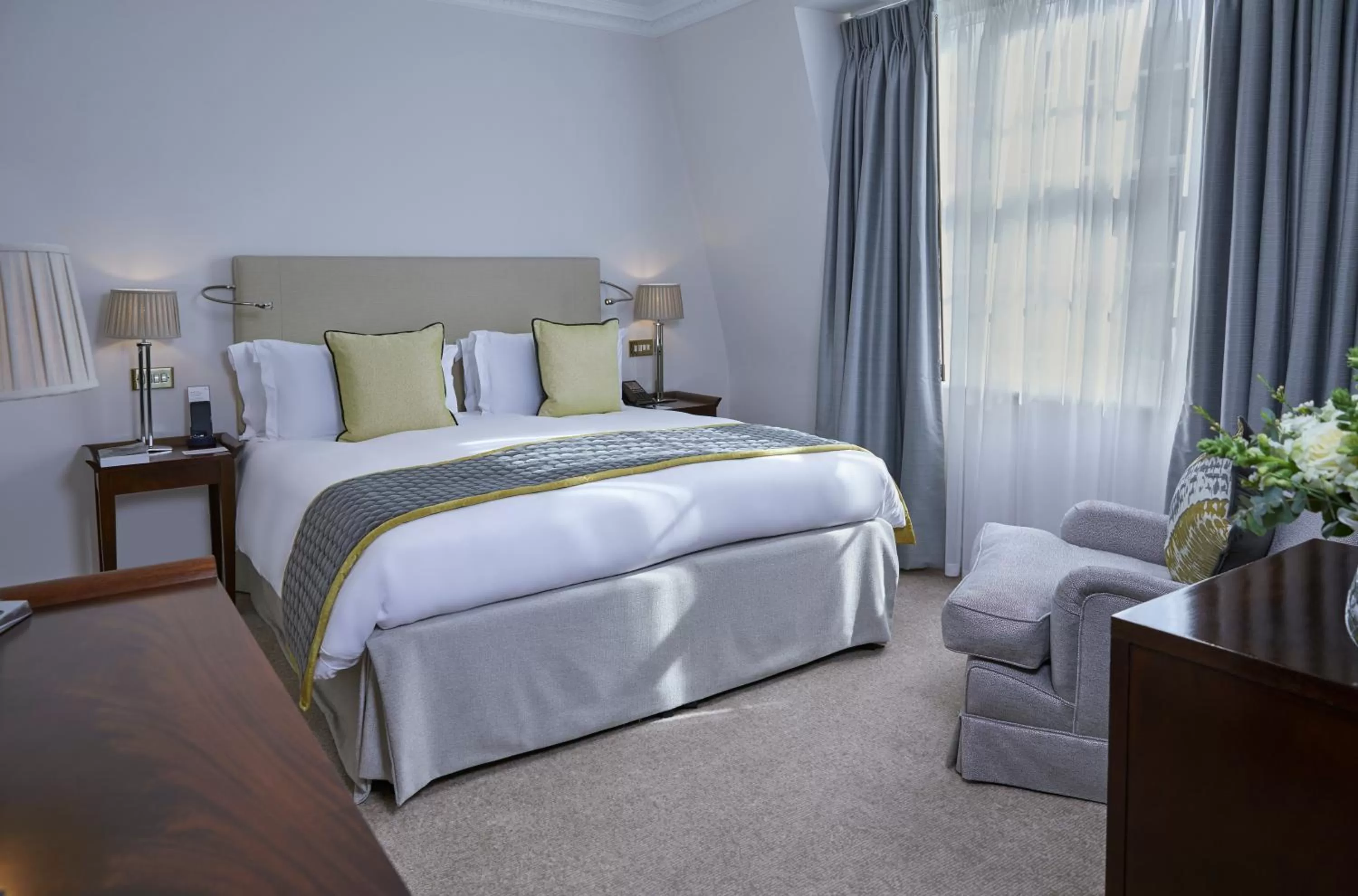 Photo of the whole room in Dukes London