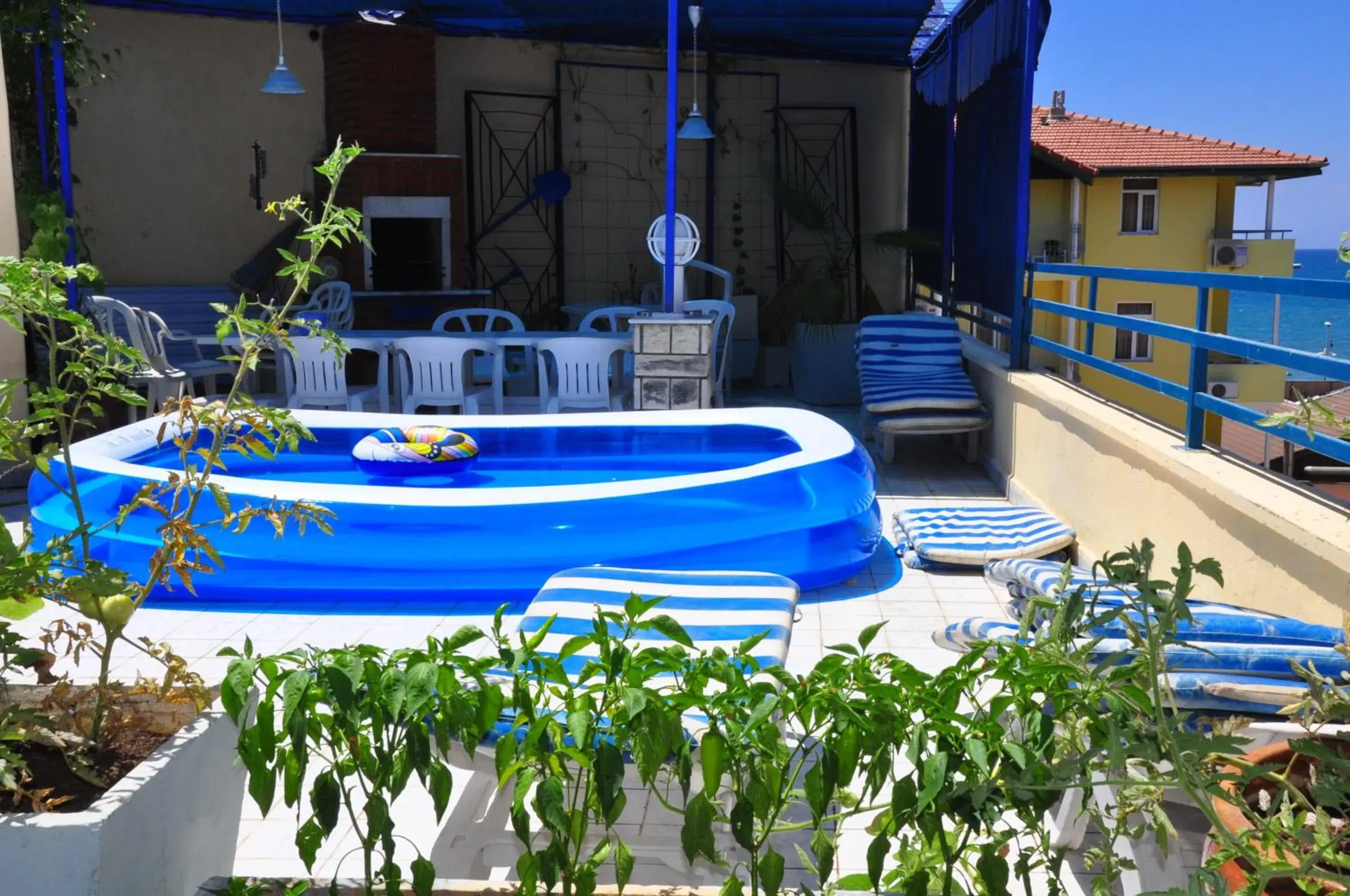 Balcony/Terrace, Swimming Pool in Delphin Apart Hotel