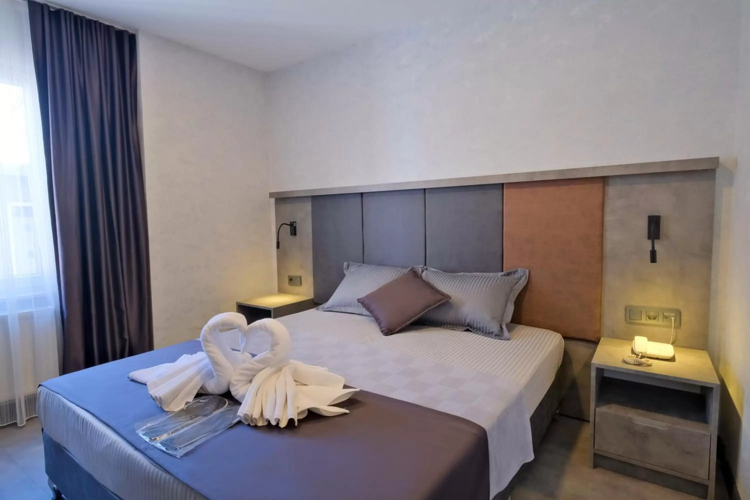 Standard Single Room - single occupancy in The Queen Hotel Standard Single Room - single occupancy in The Queen Hotel