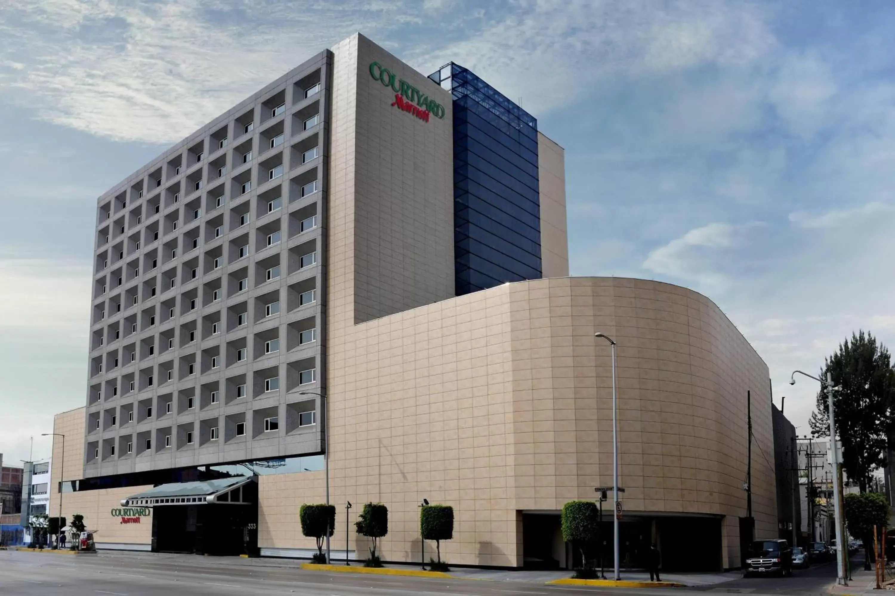 Property Building in Courtyard by Marriott Mexico City Revolucion