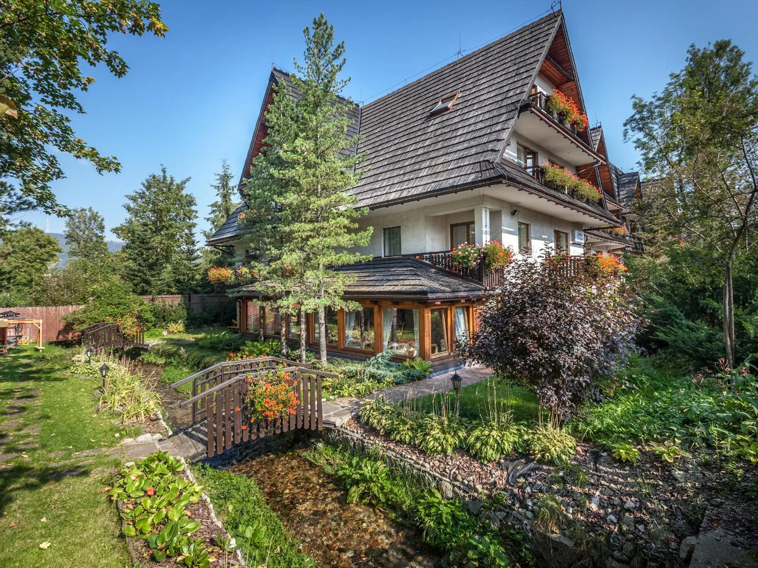 Garden, Property Building in Czarny Potok