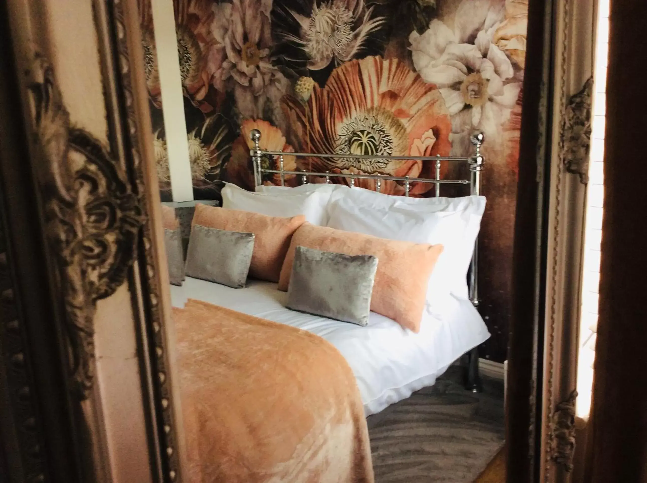 Bed in One ninety Boutique Accommodation