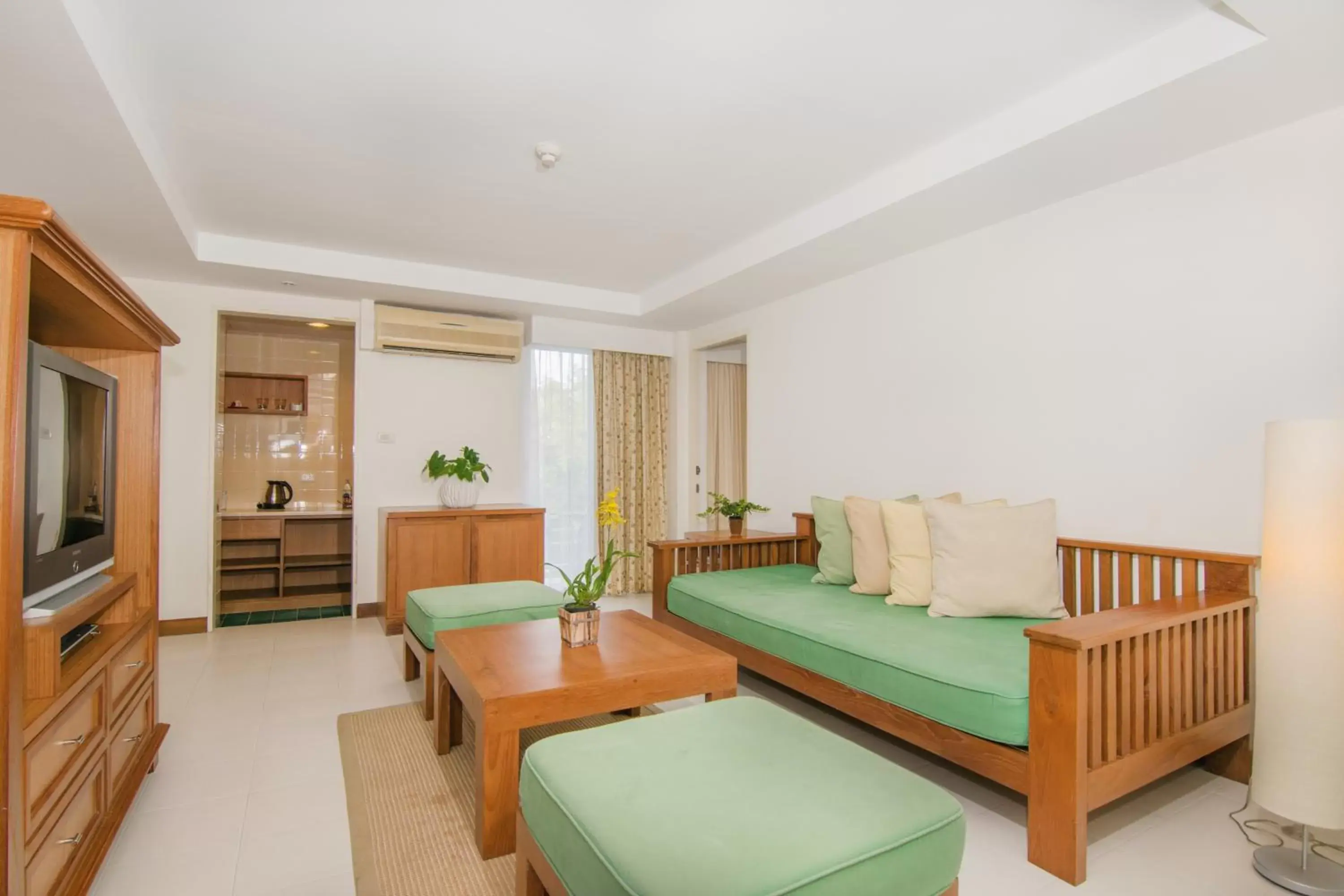 Living room, Seating Area in Veranda Lodge