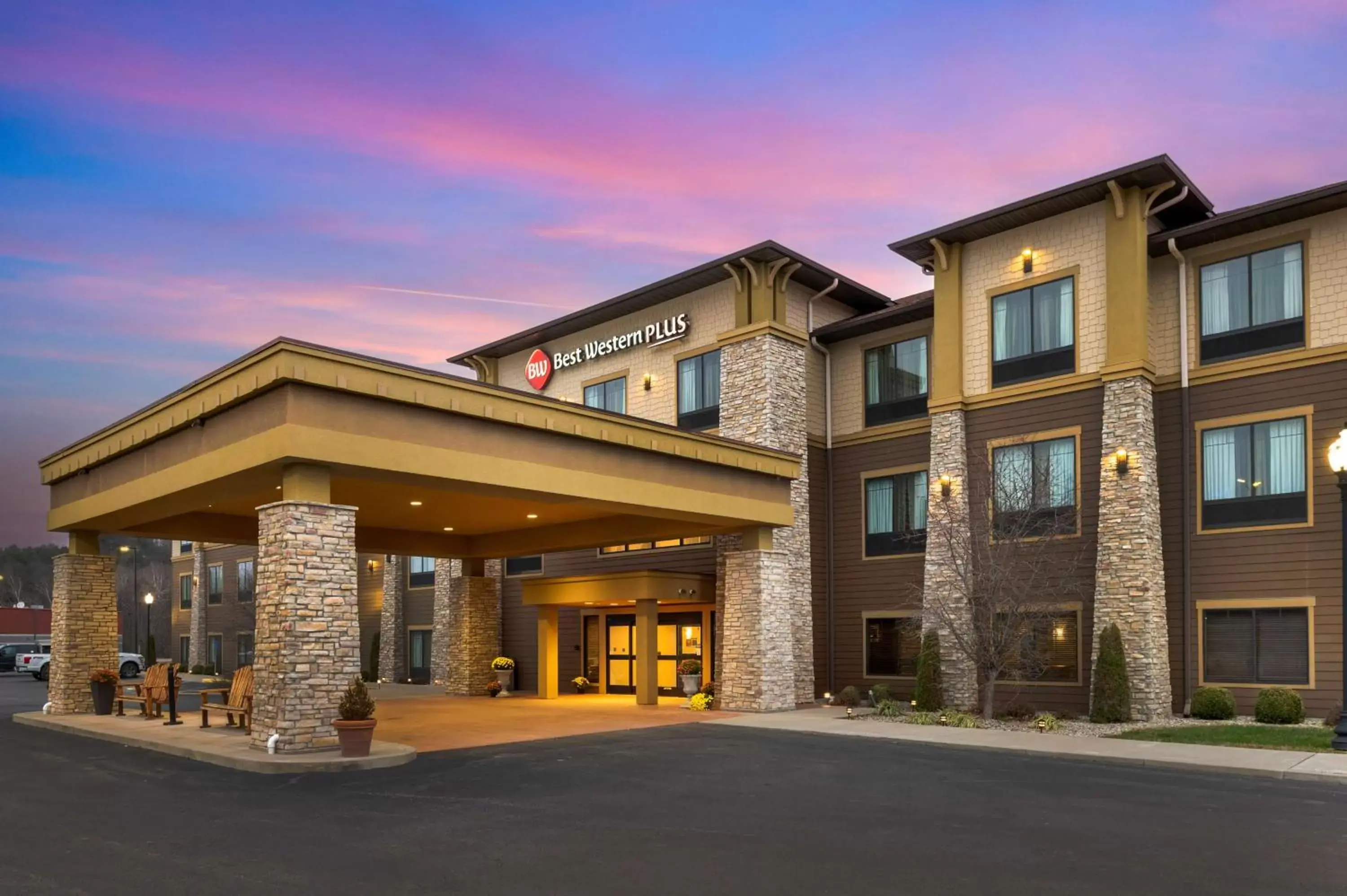 Property Building in Best Western Plus French Lick