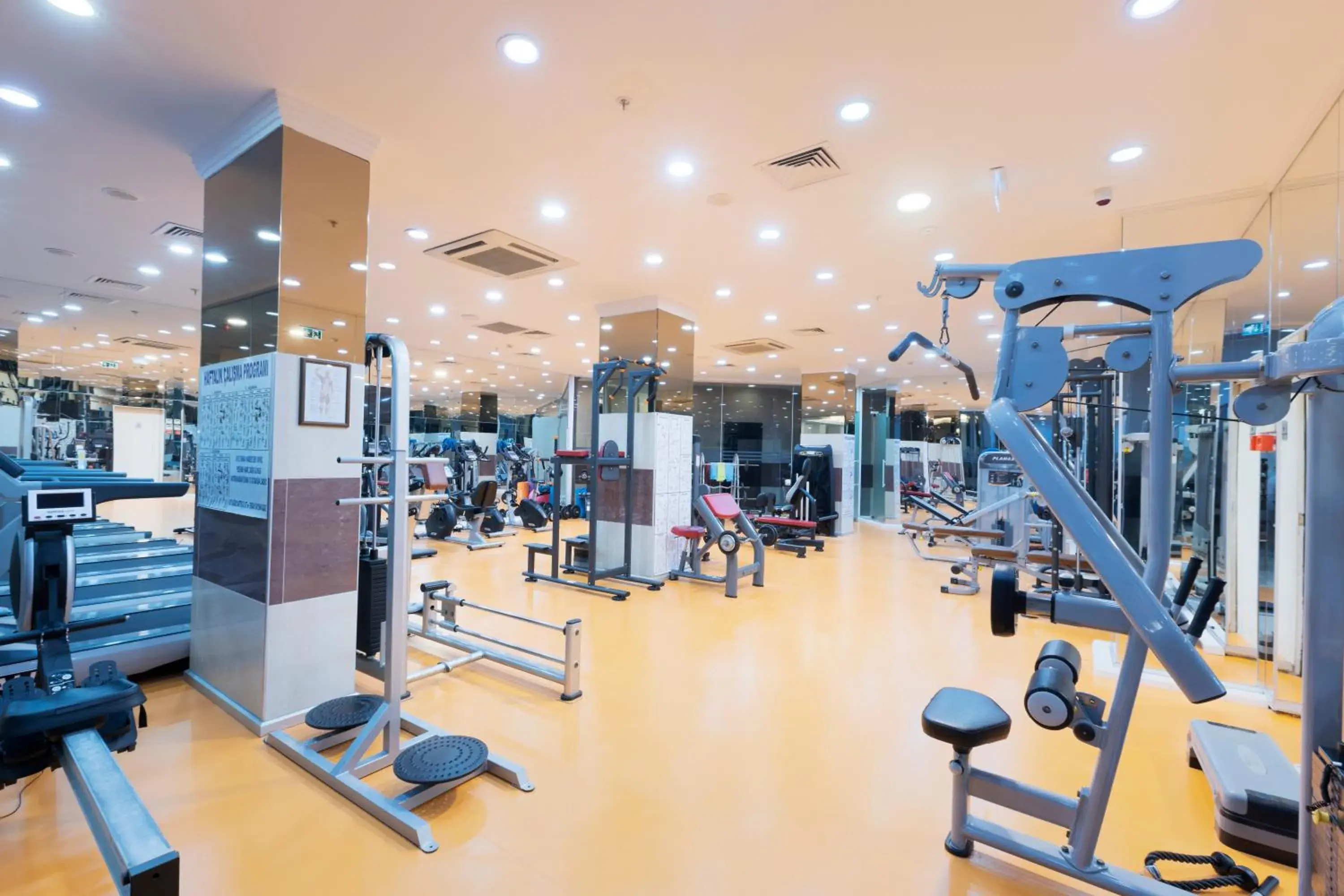 Fitness centre/facilities in Mercure Istanbul Bakirkoy Fitness centre/facilities in Mercure Istanbul Bakirkoy