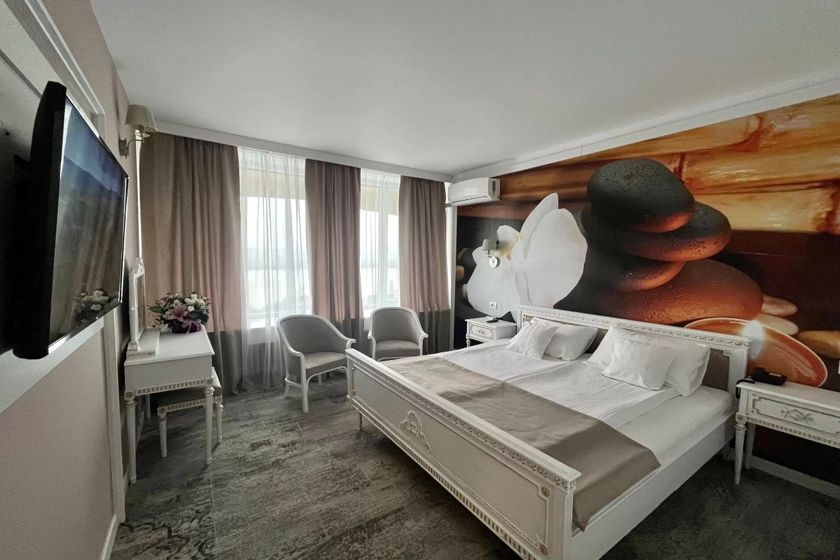 Bedroom, Bed in Continental Drobeta Turnu Severin