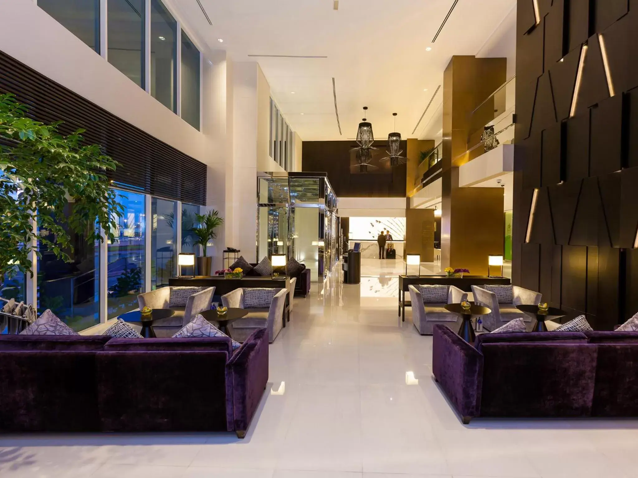 Lobby or reception, Restaurant/Places to Eat in Flora Creek Deluxe Hotel Apartments