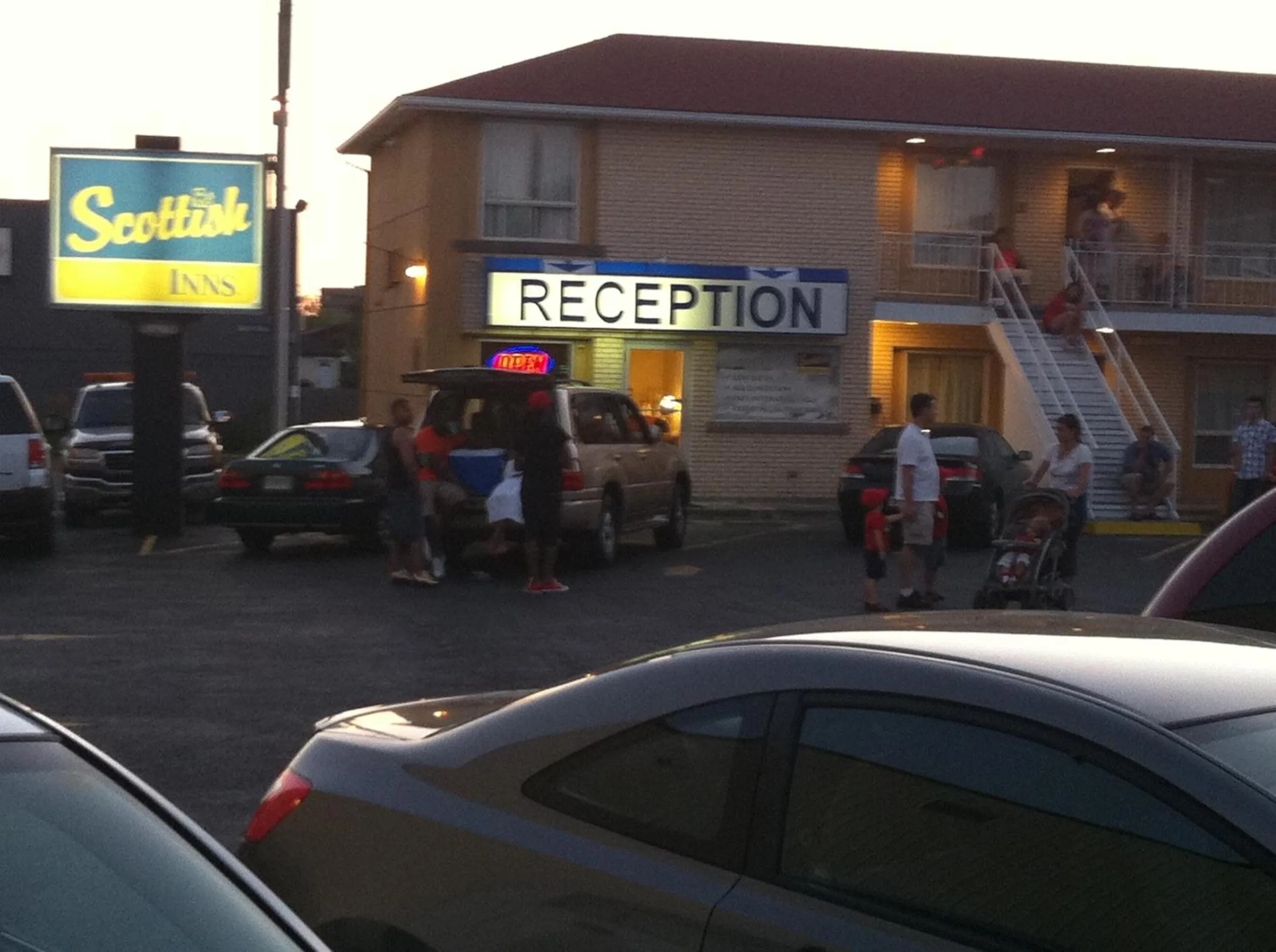 Facade/entrance in Scottish Inn Near the Falls and Casino