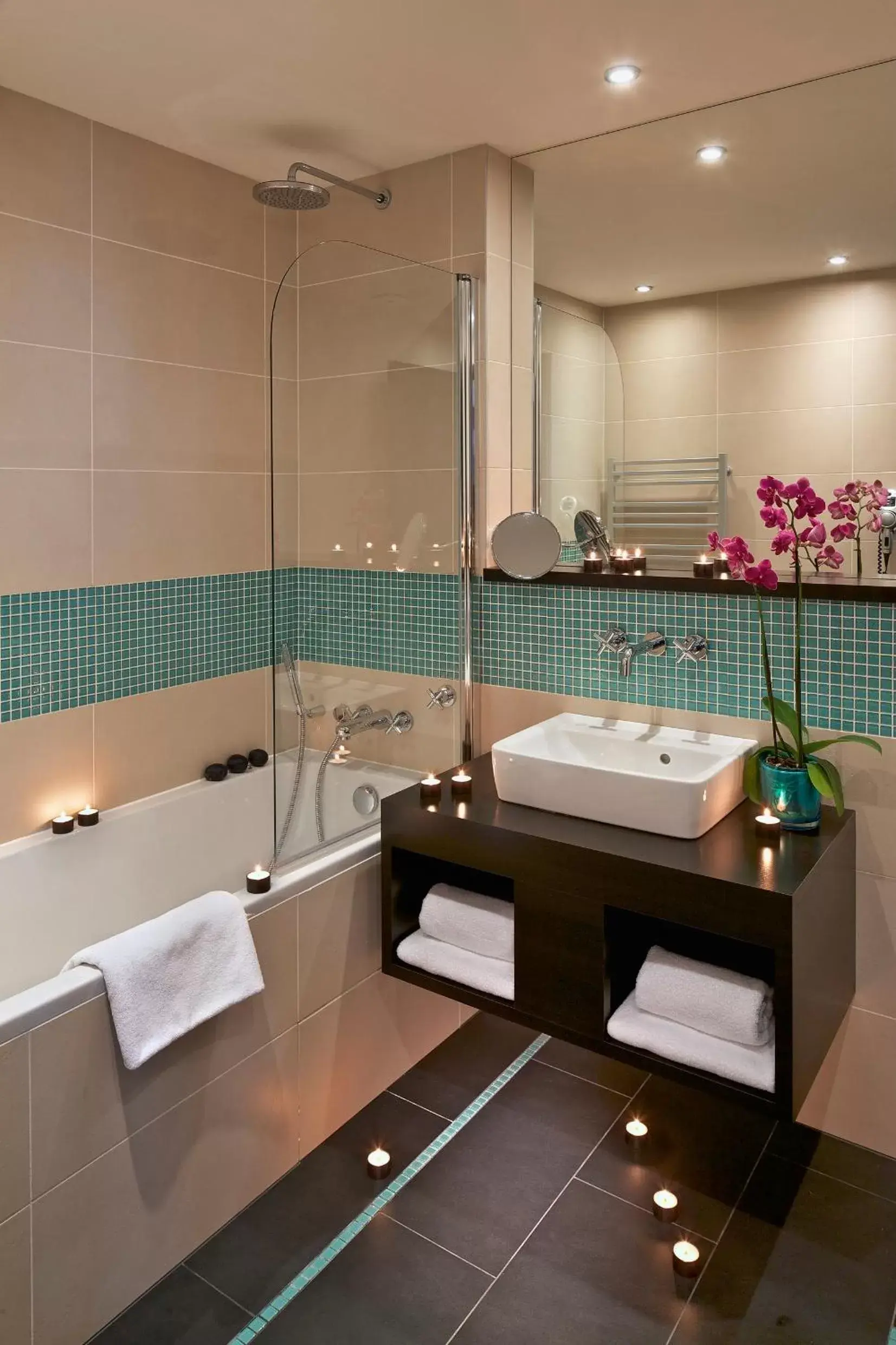 Bathroom in Red & Blue Design Hotel Prague
