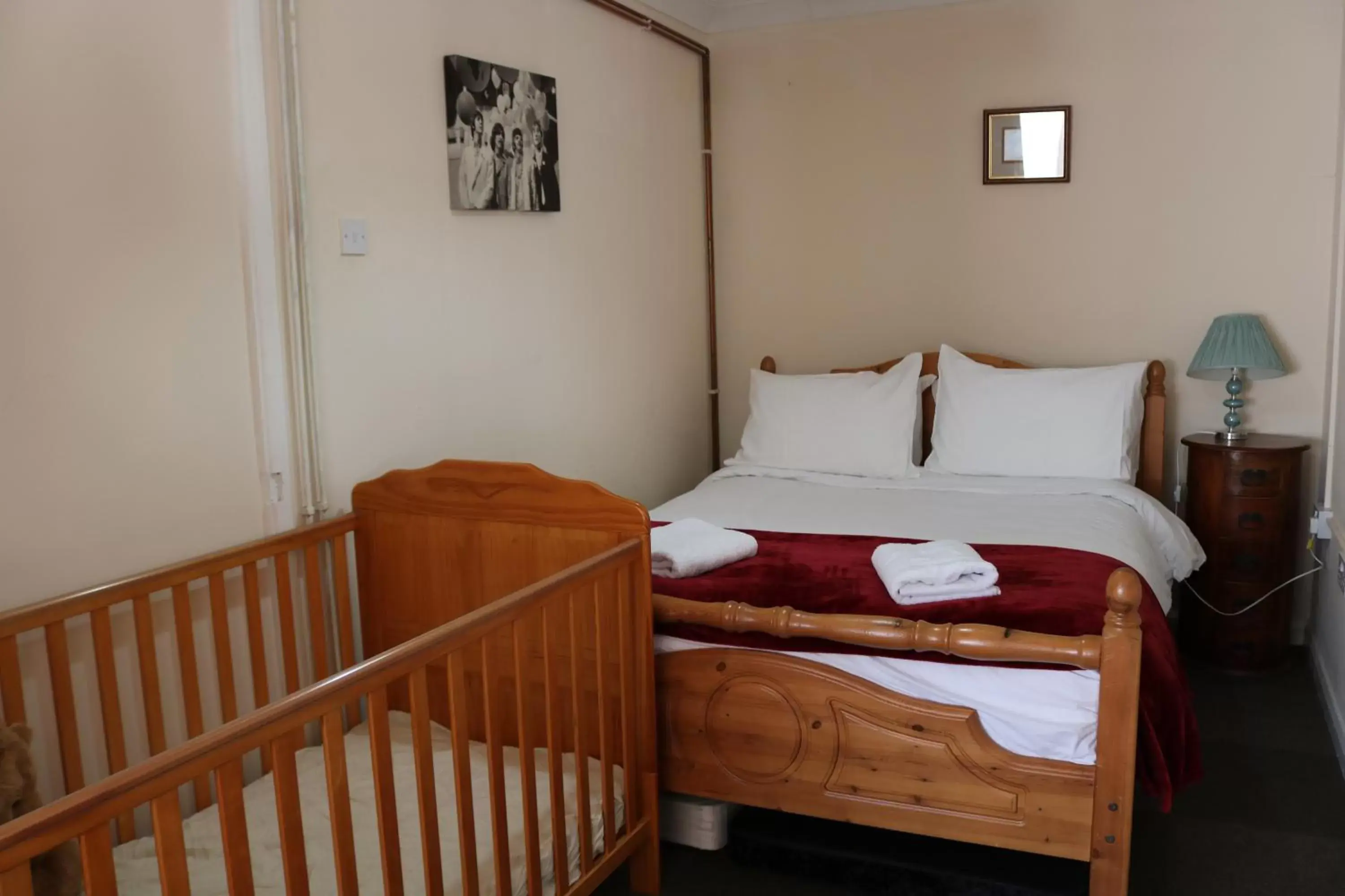 Bedroom, Bed in Littlestone Hotel