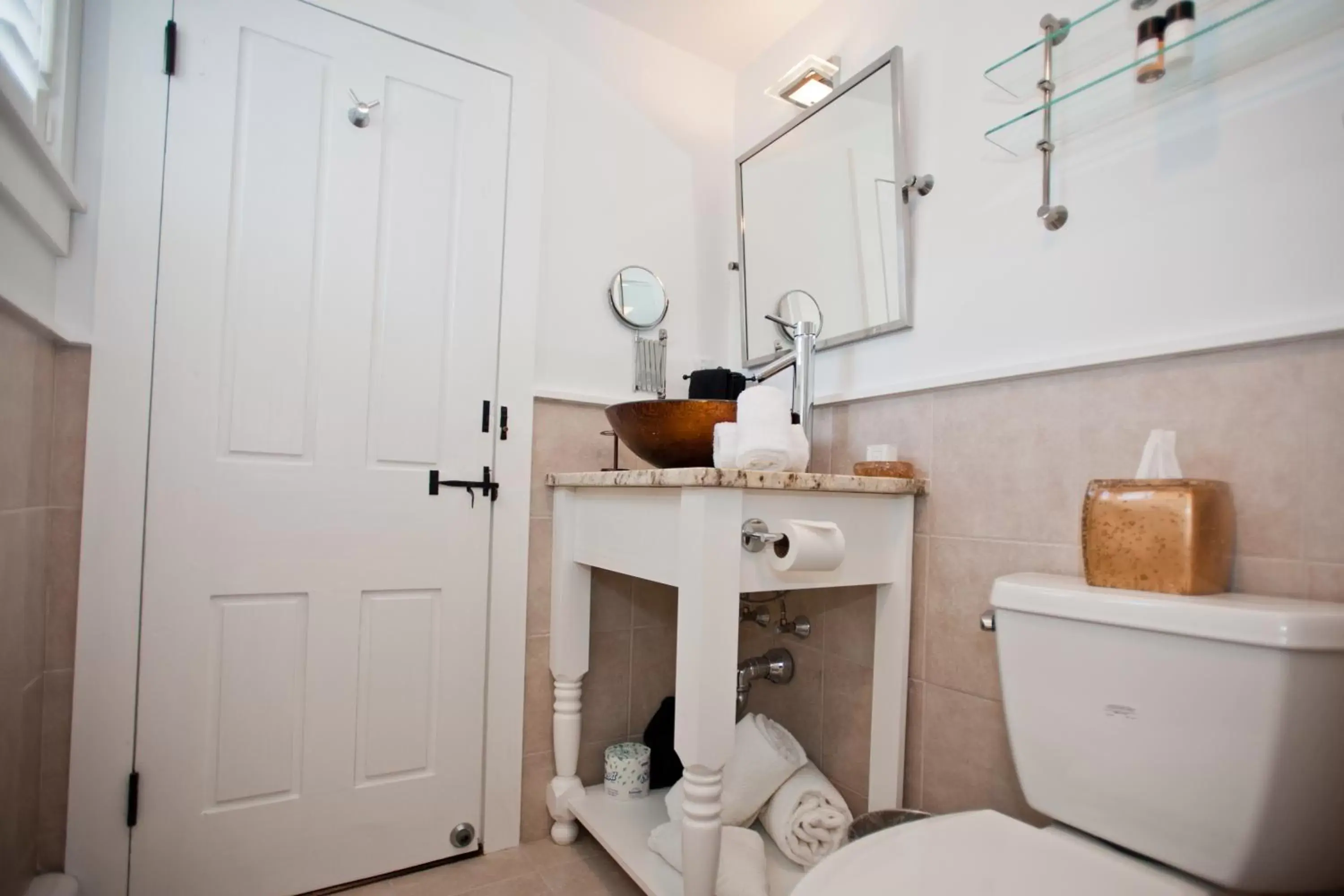 Toilet, Bathroom in The Platinum Pebble Boutique Inn - Adults Only Property