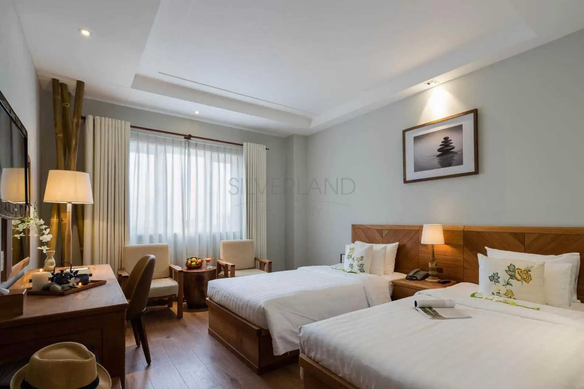 Bed in Silverland Yen Hotel