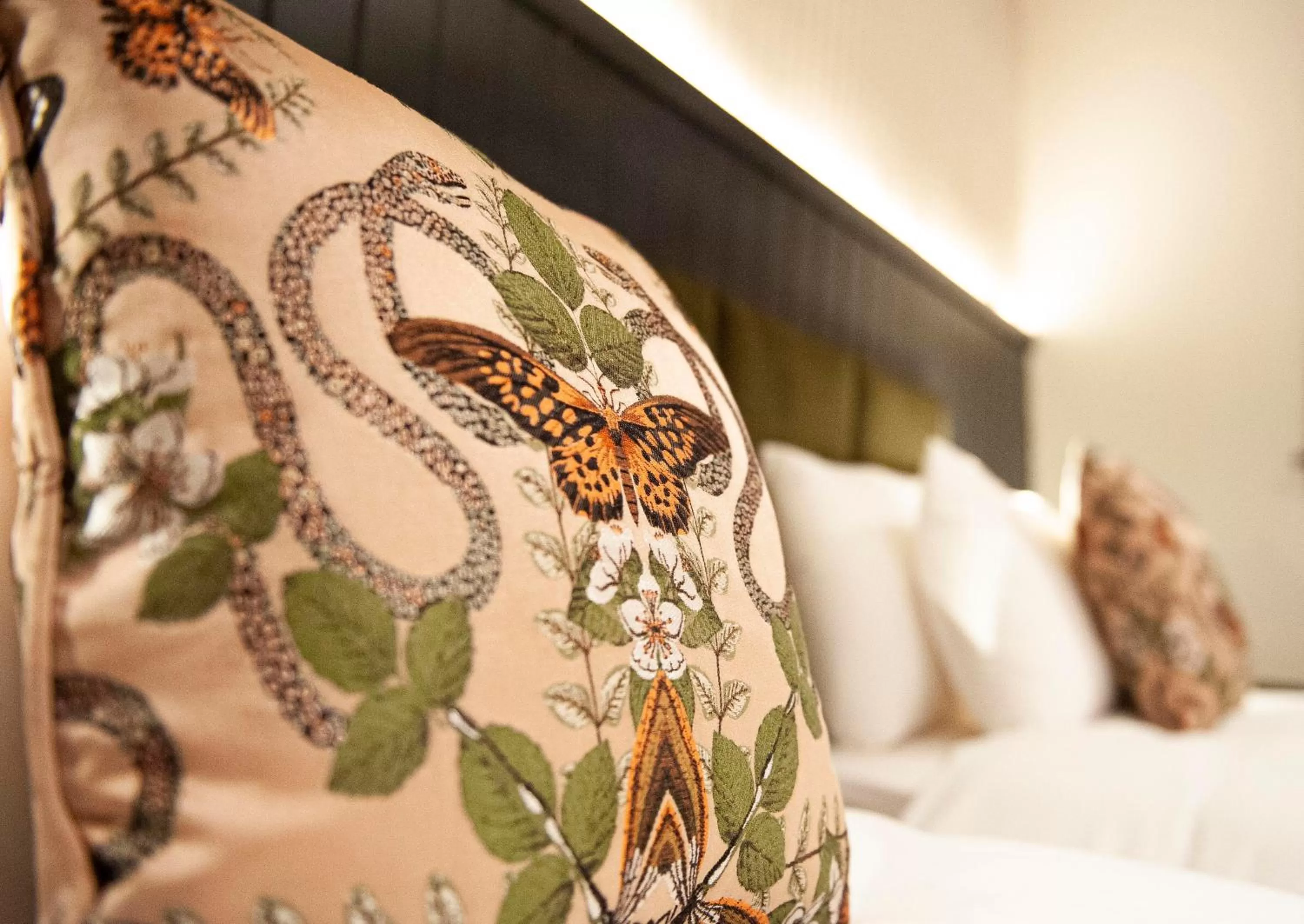 Bed in The Coachman Hotel