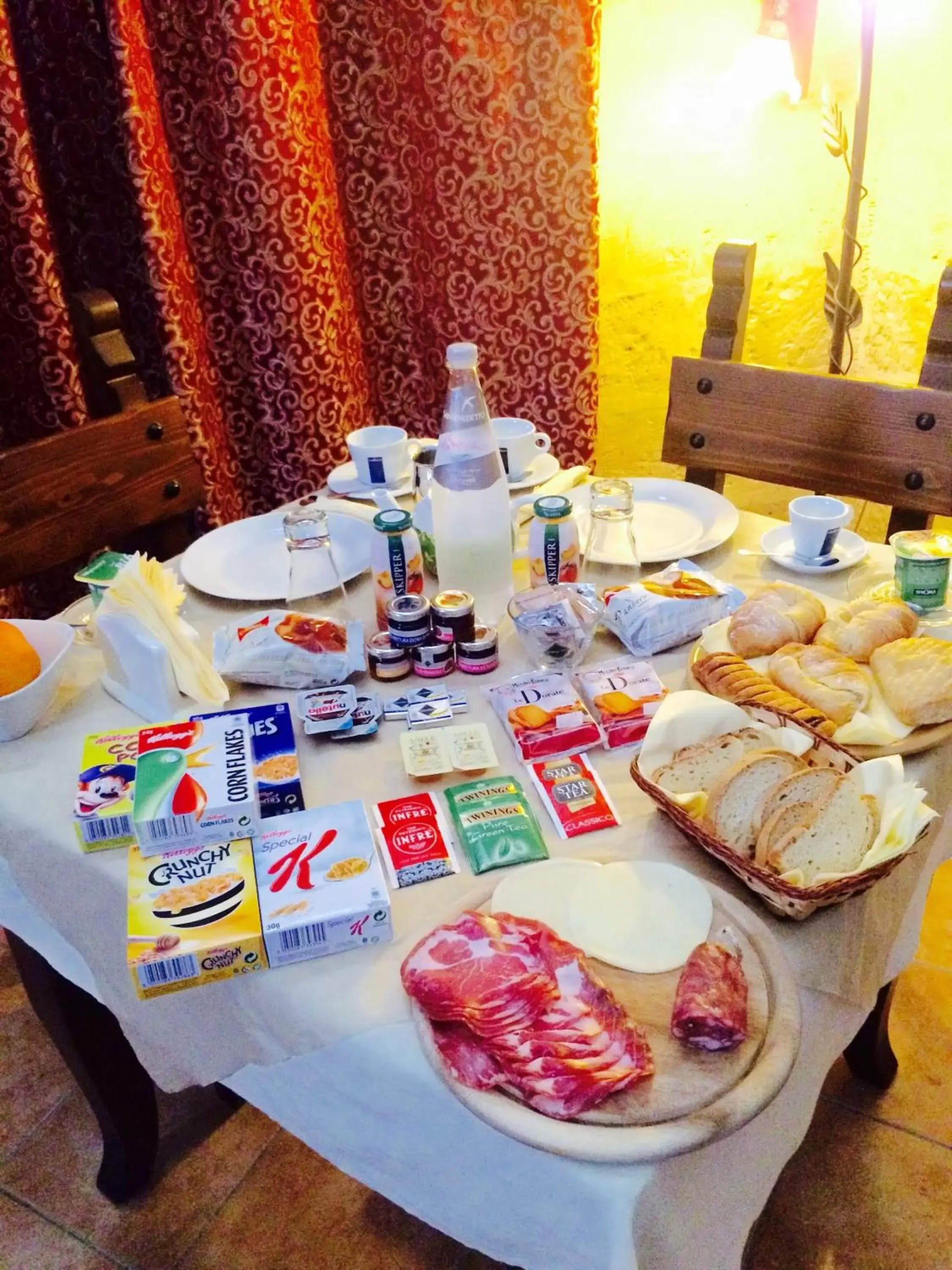 Continental breakfast in Castello Conti Filo