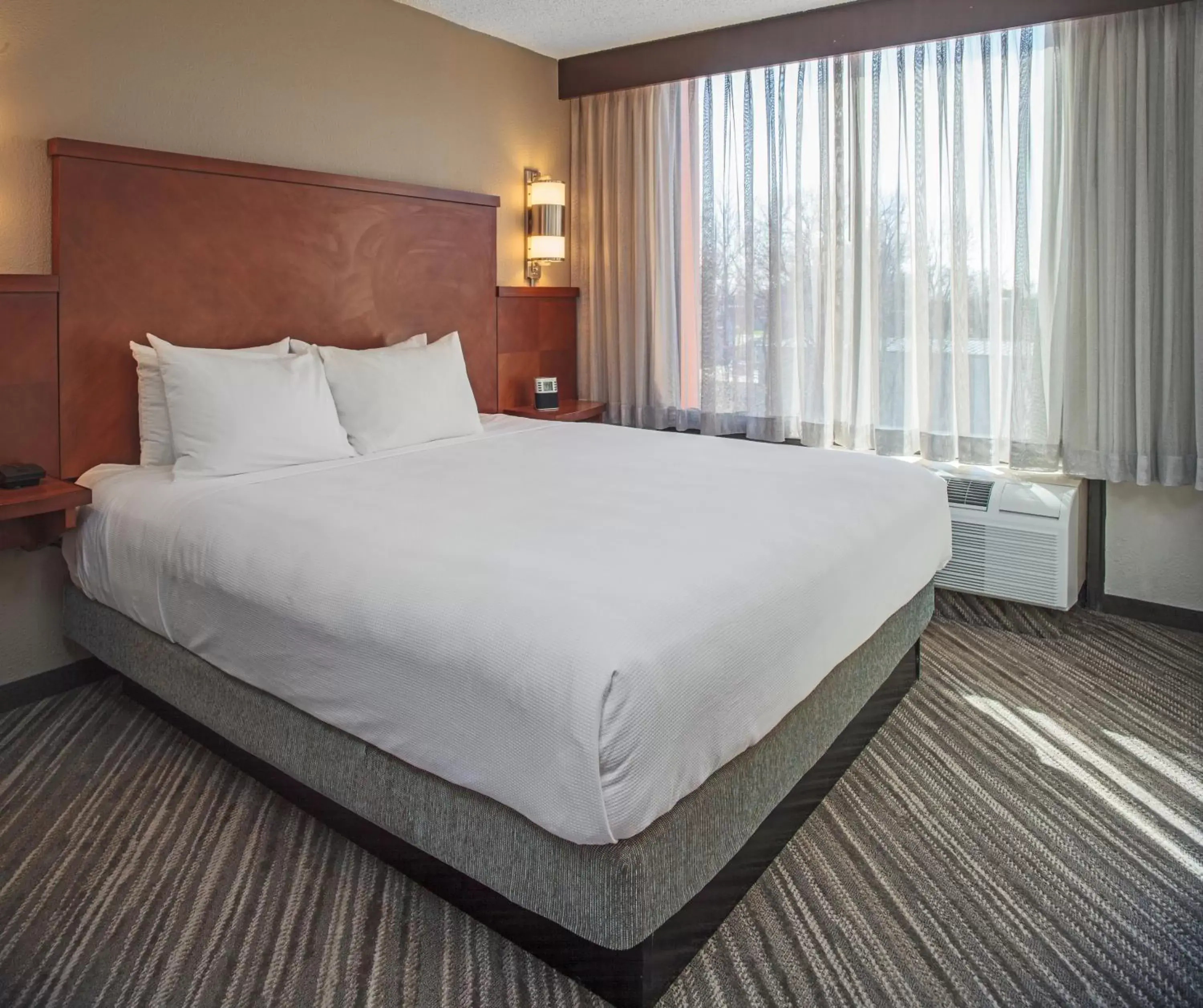 King Room with Sofa Bed - High Floor in Hyatt Place Cincinnati Blue Ash