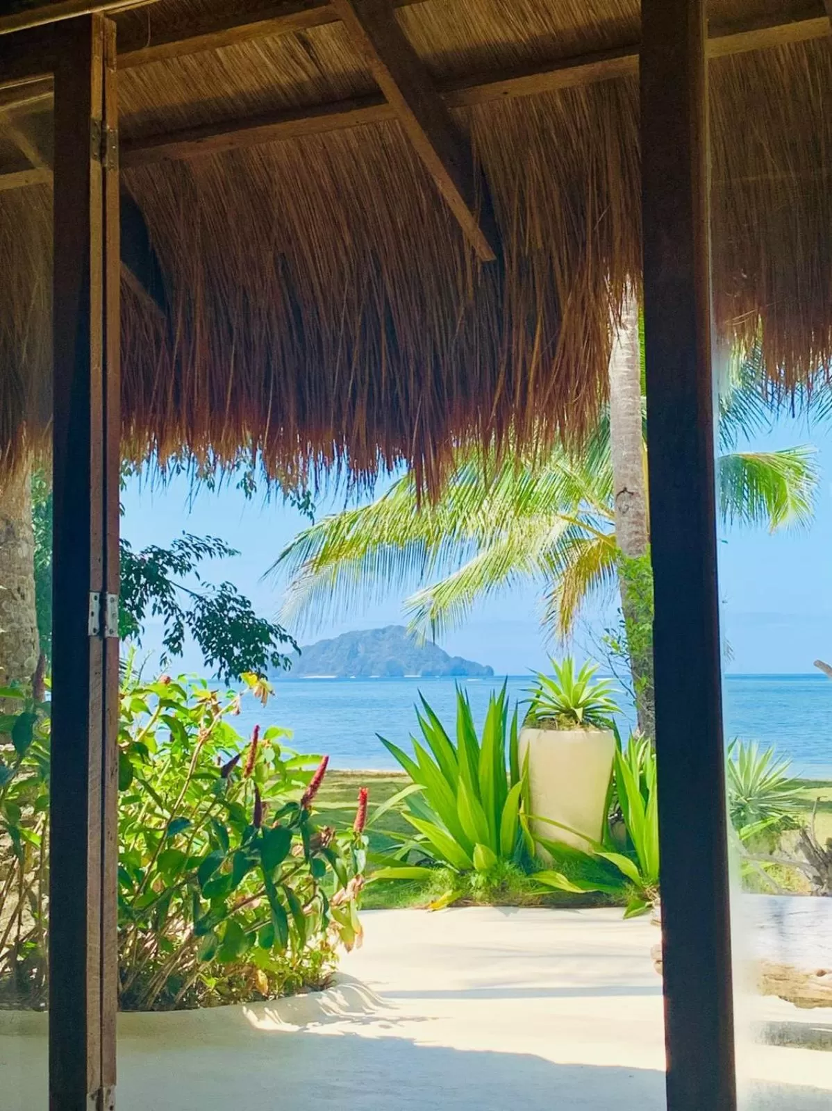 Patio in The Beach House Ocam Ocam