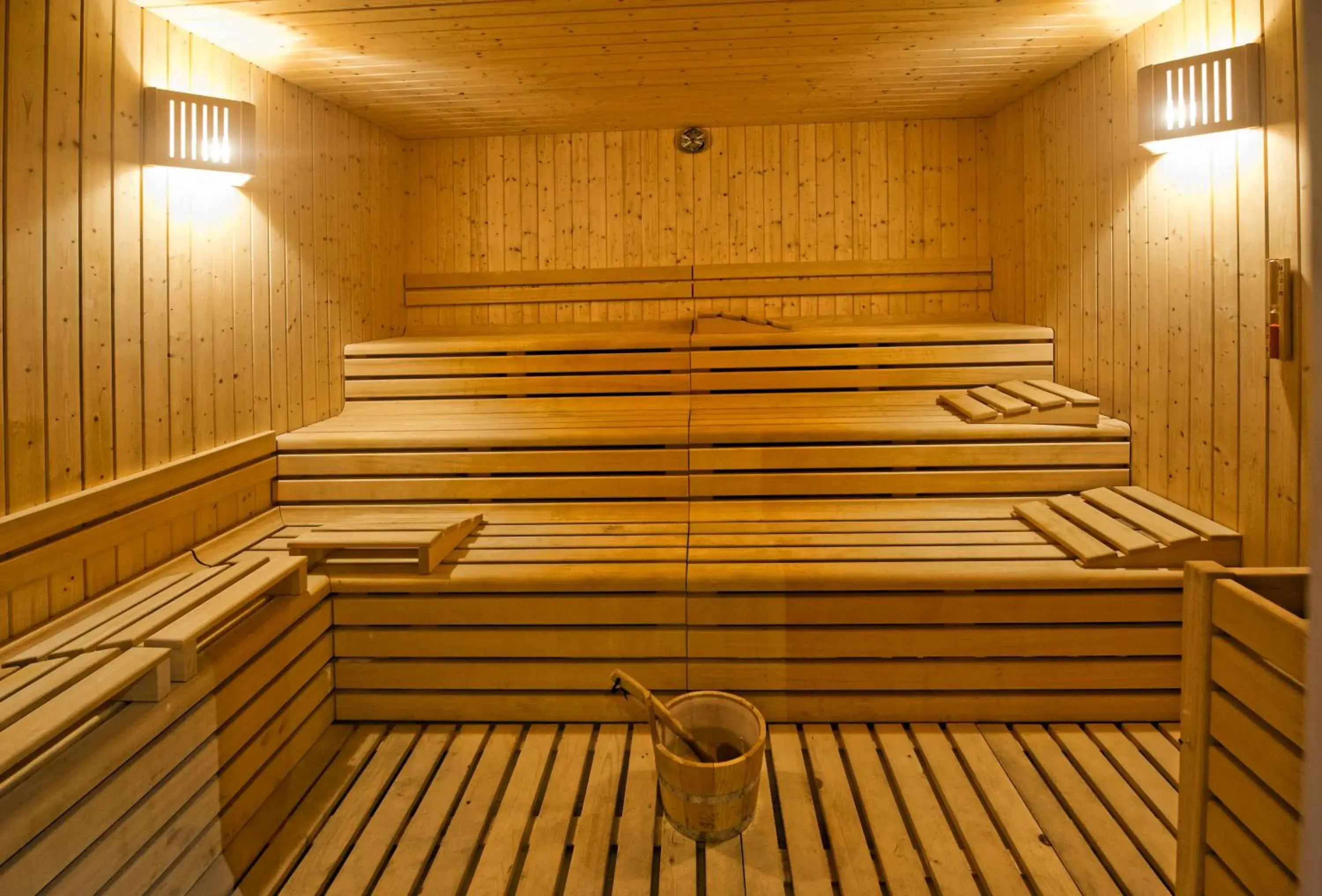 Sauna in Main Palace Hotel