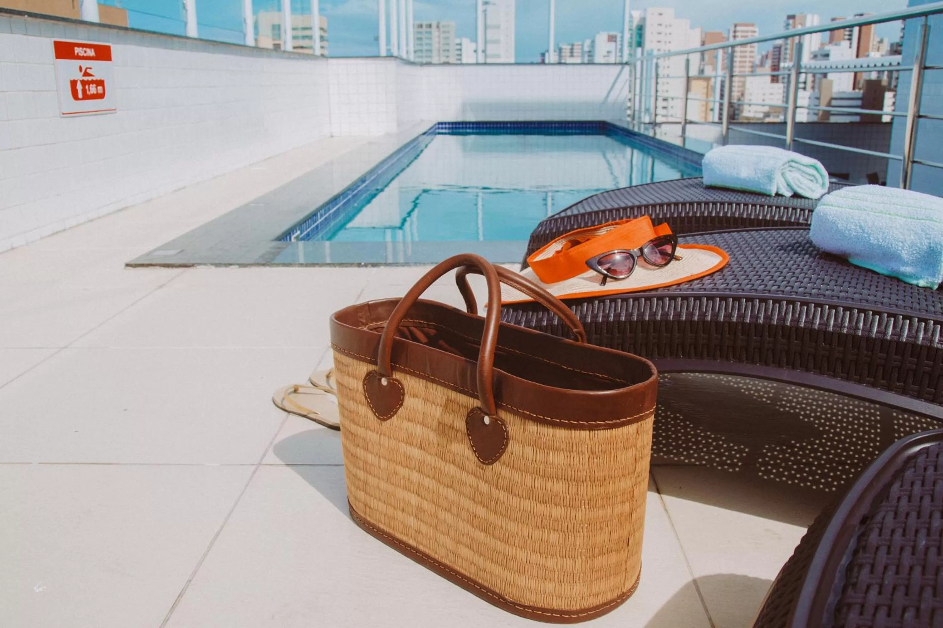 Swimming pool in Aquidabã Praia Hotel