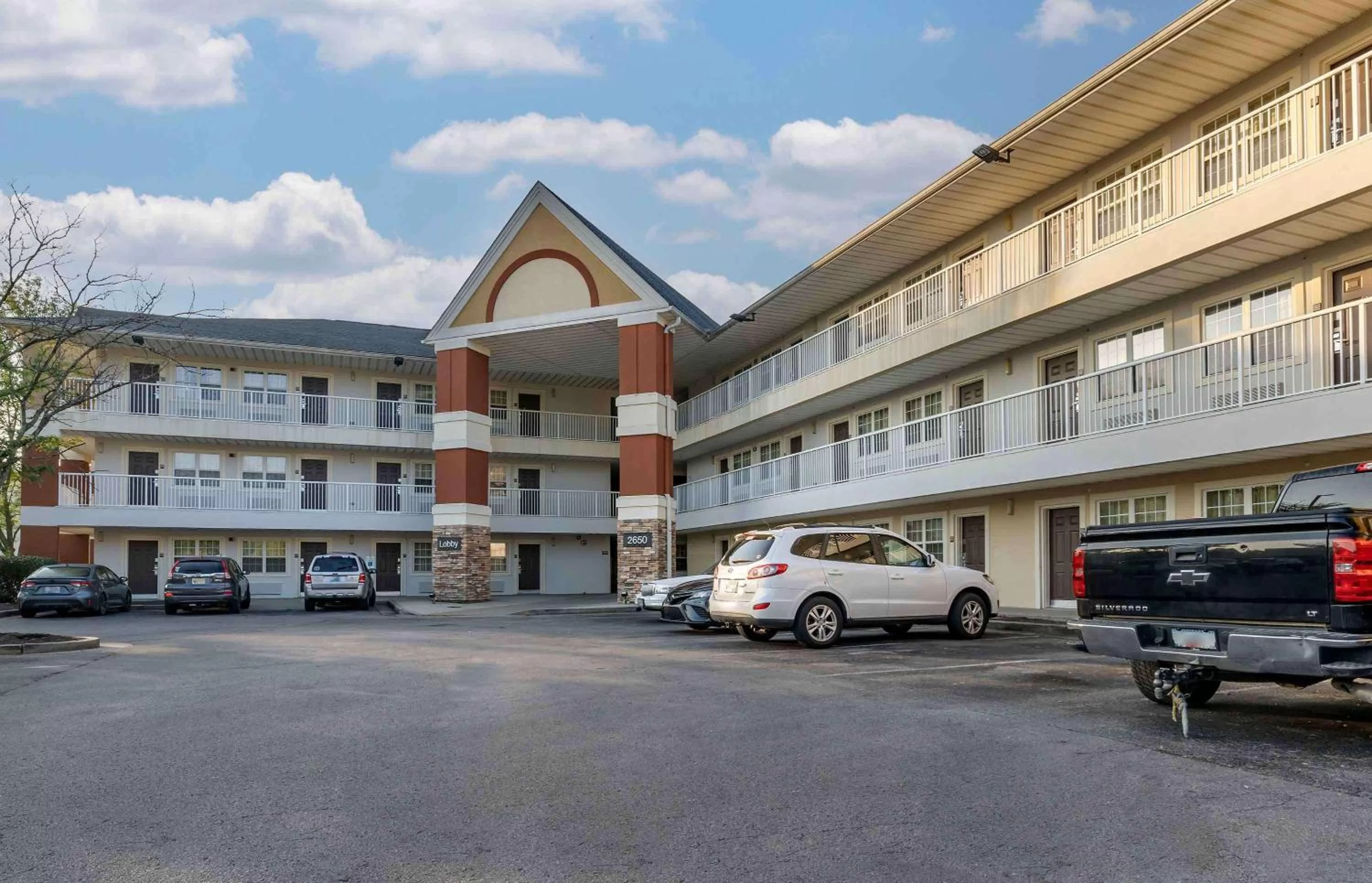 Property building in Extended Stay America Suites - Lexington - Nicholasville Road