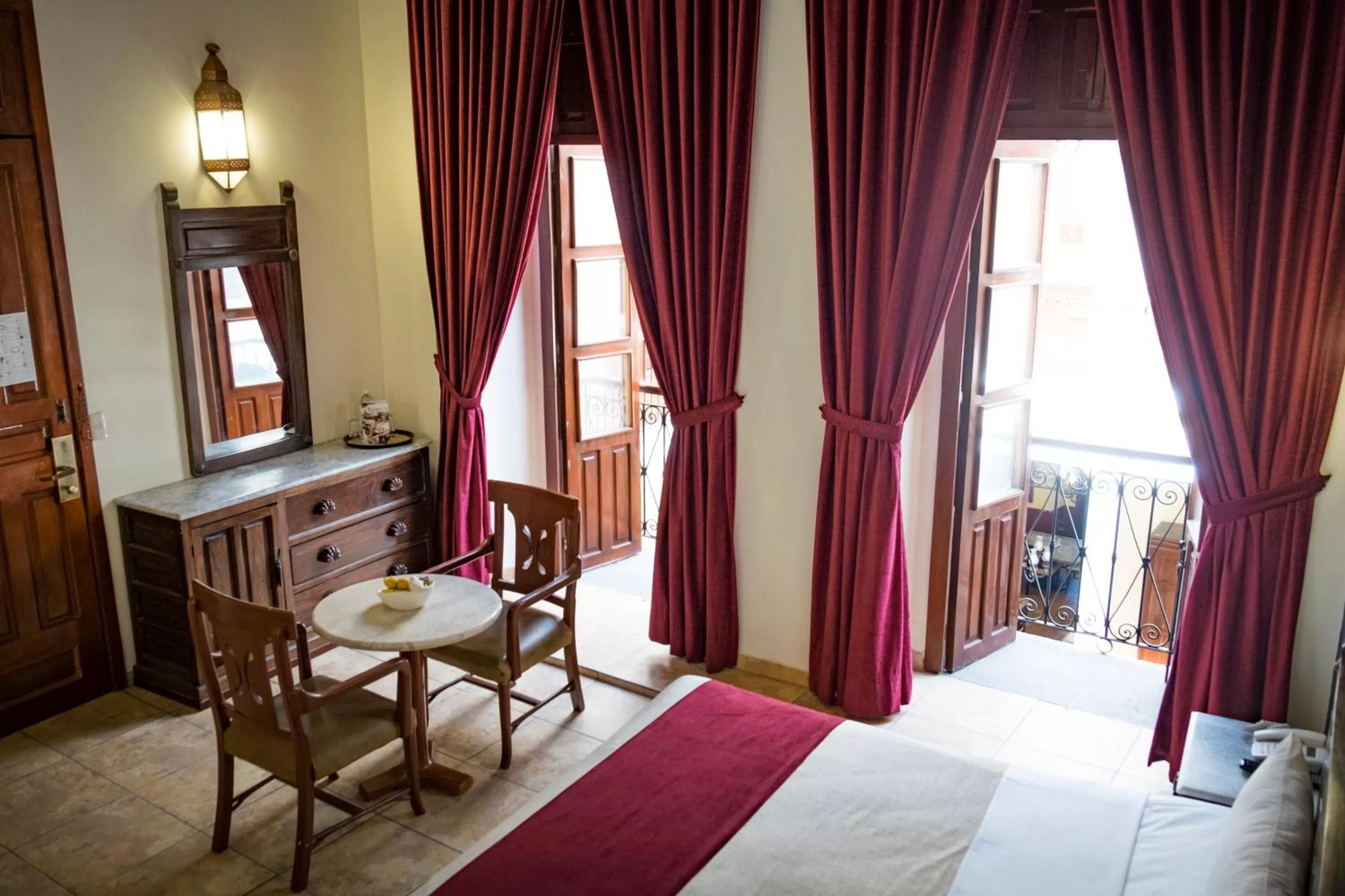 Bedroom, Bed in Hotel San Francisco Plaza