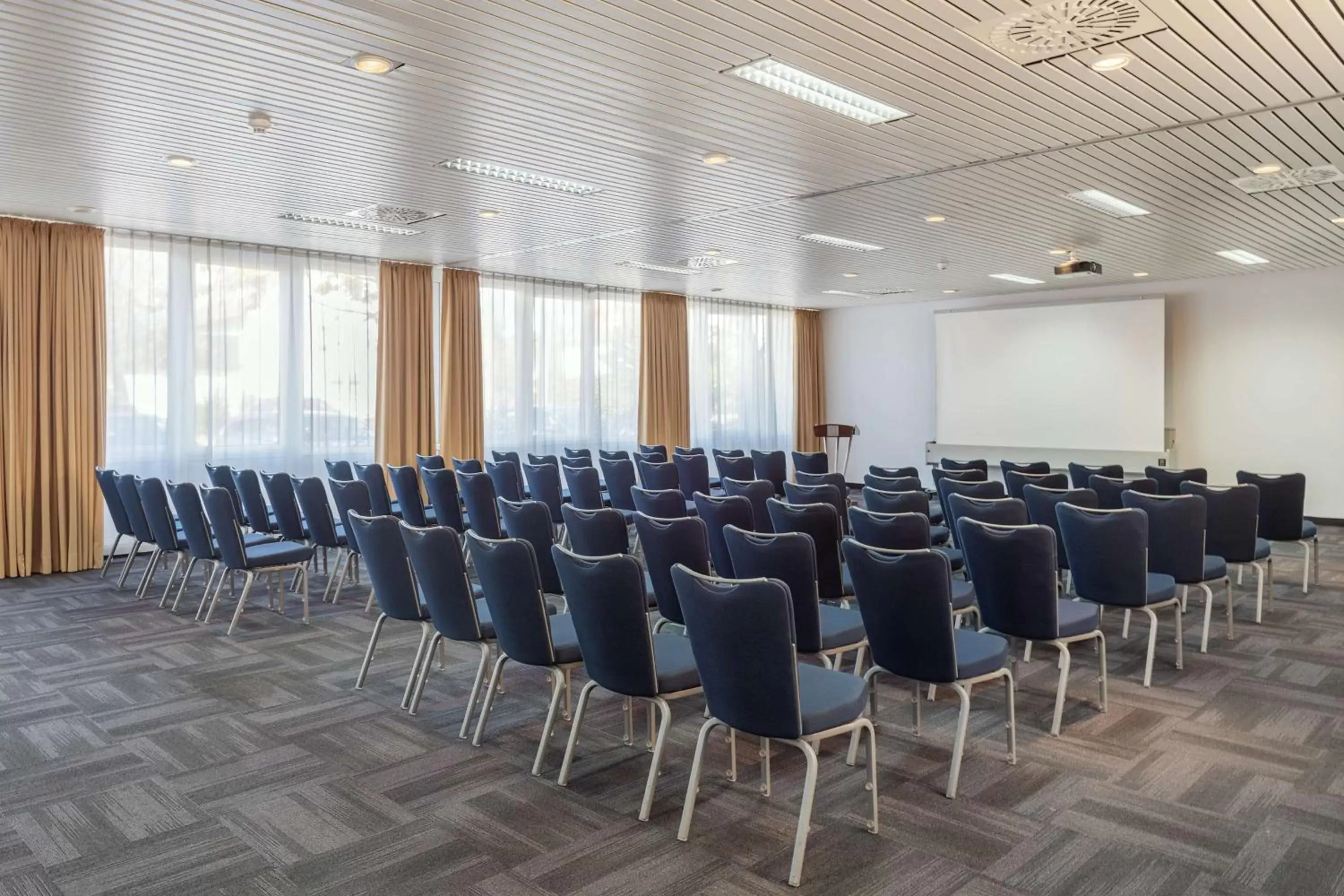 Meeting/conference room in NH Weinheim