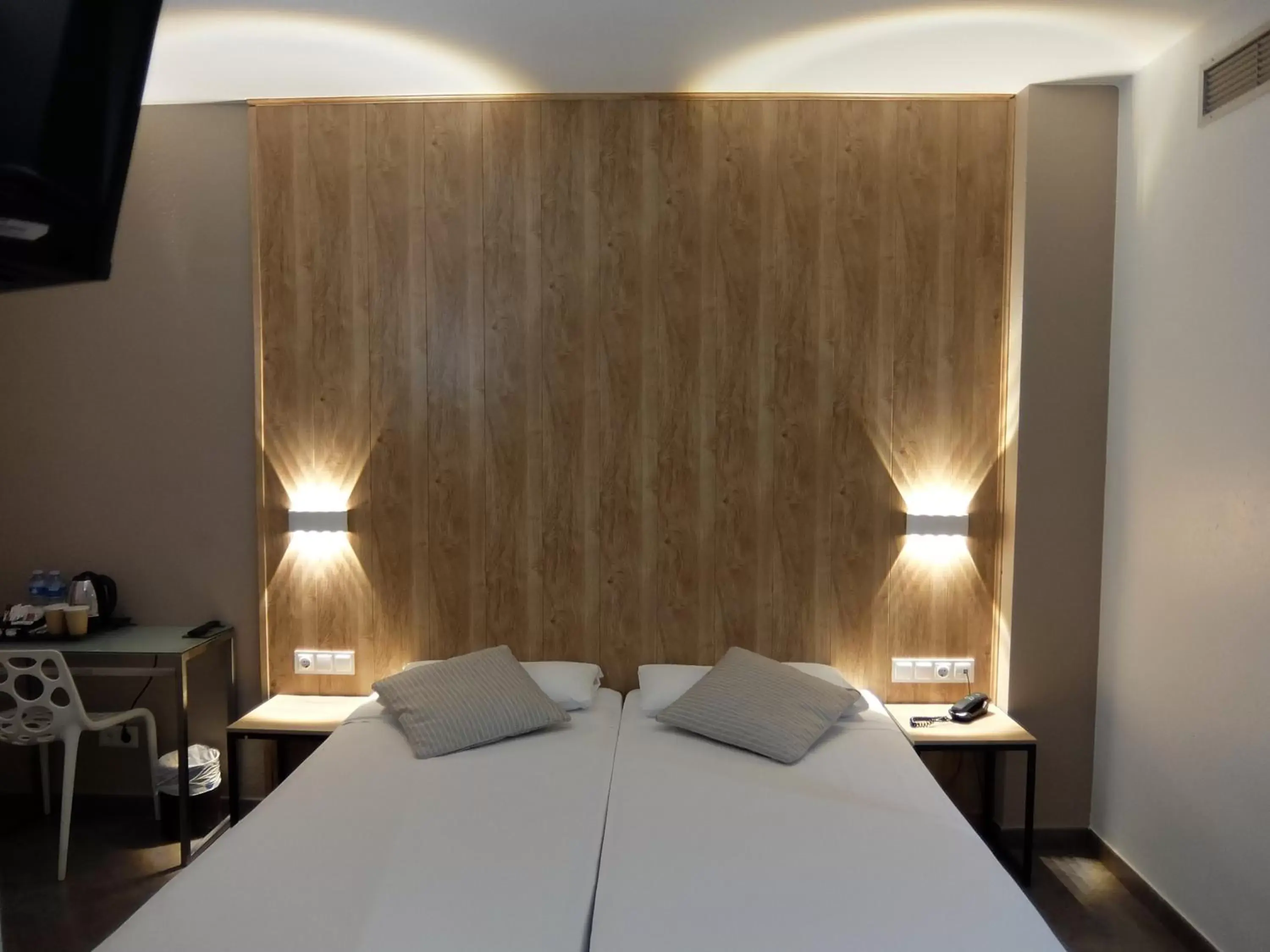 Bed in Hotel Medicis