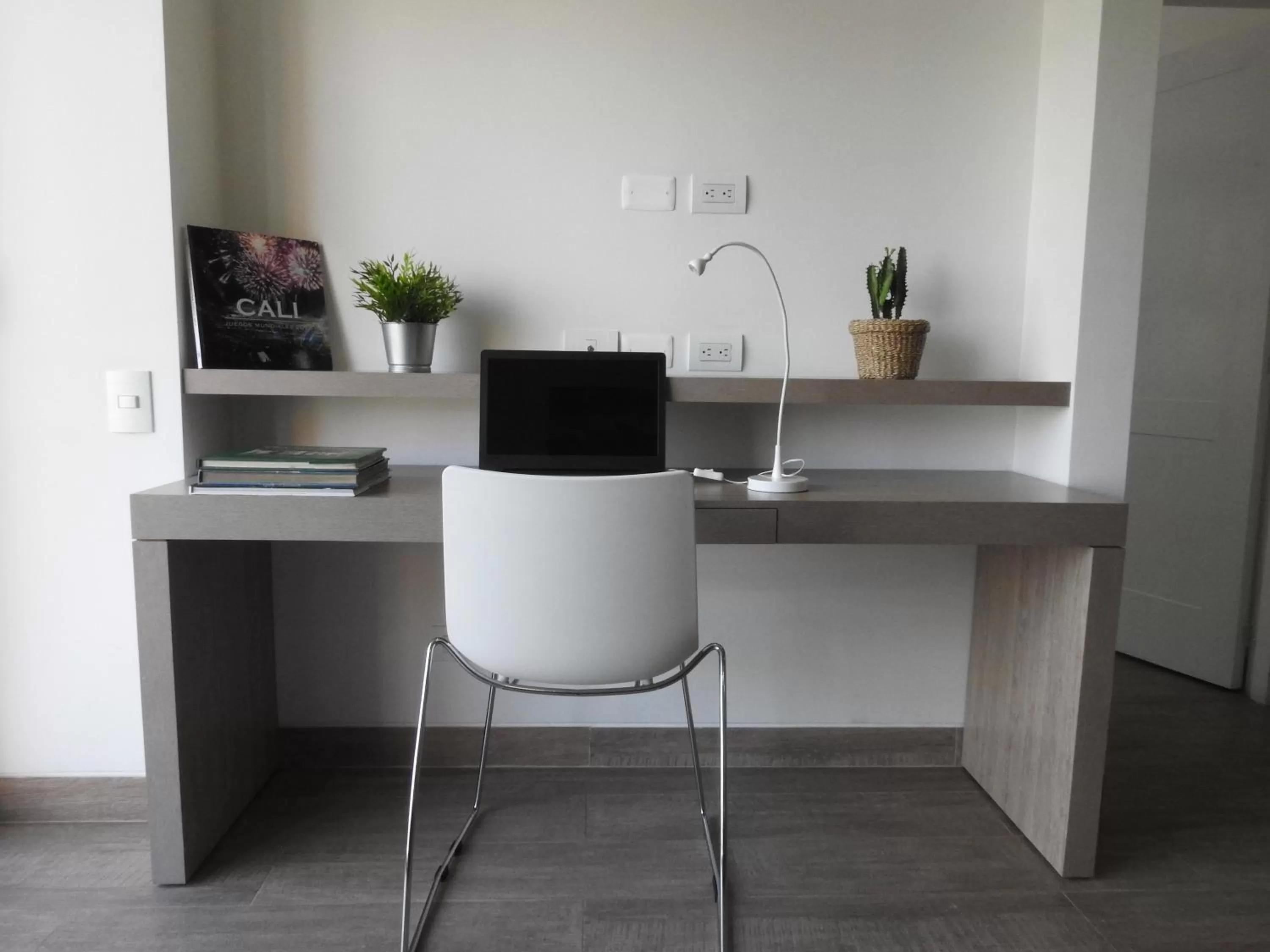 Seating area in Park V