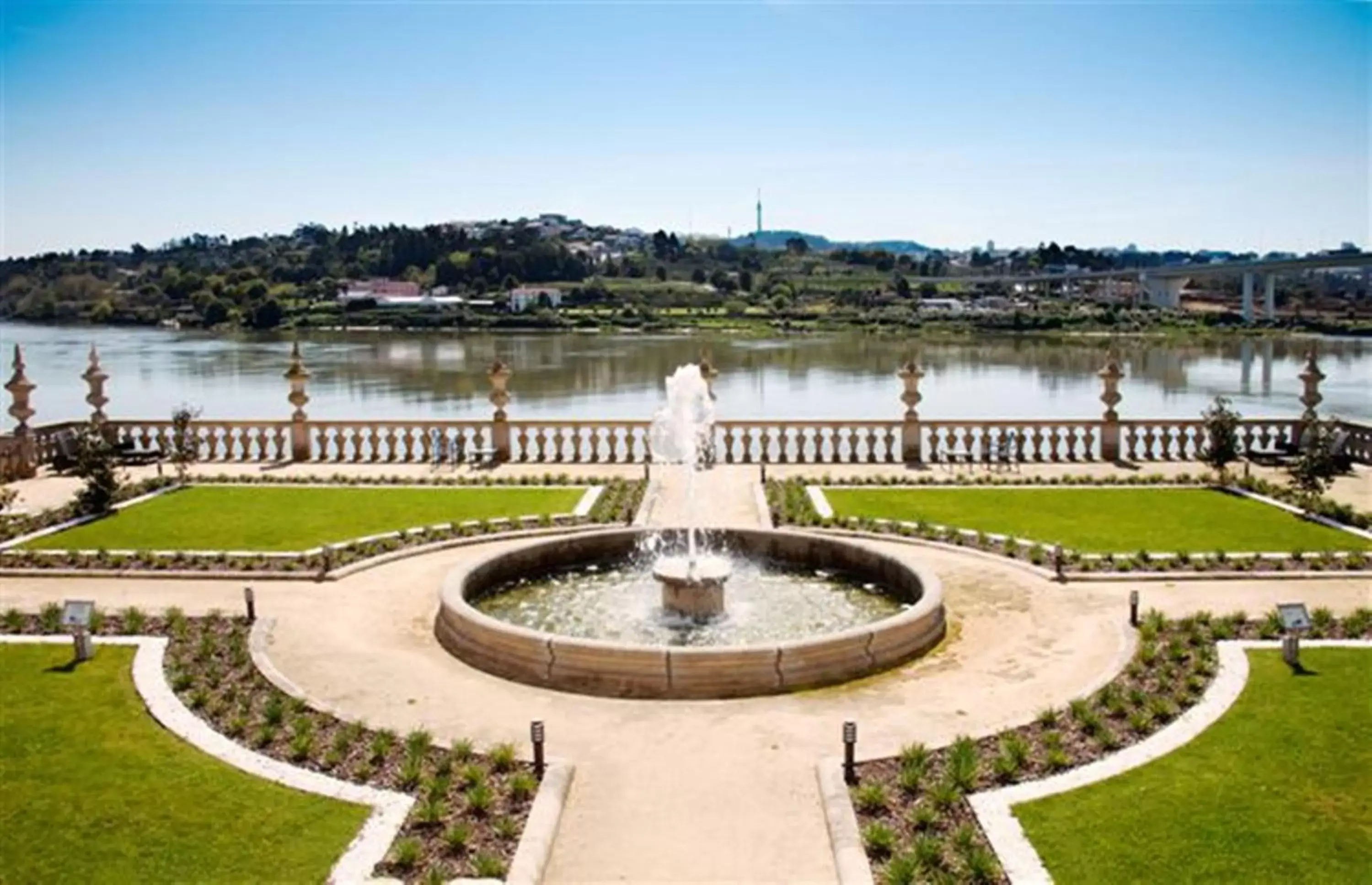 Garden in Pestana Palacio do Freixo, Pousada & National Monument - The Leading Hotels of the World