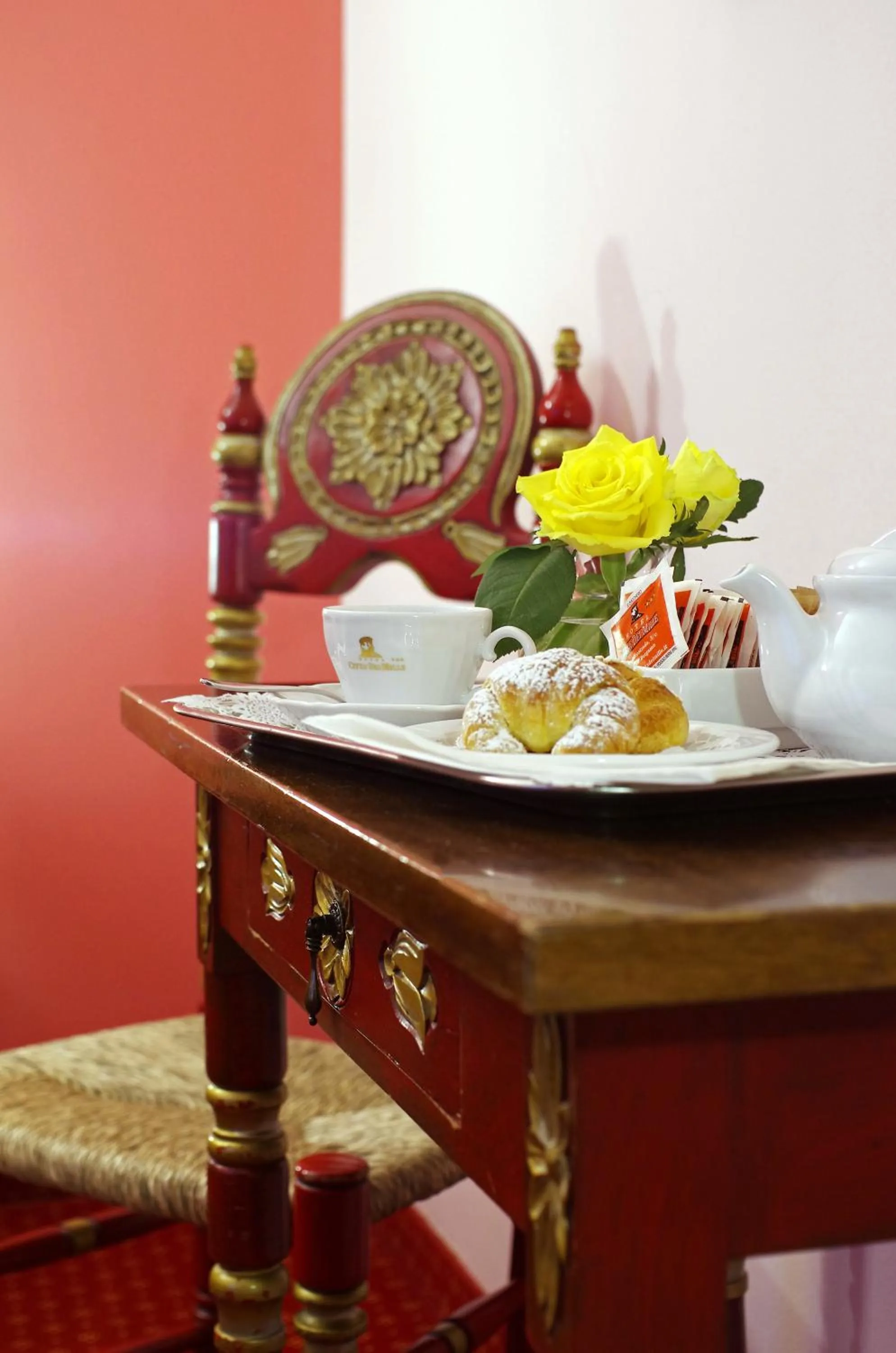 Decorative detail in Hotel Città Dei Mille