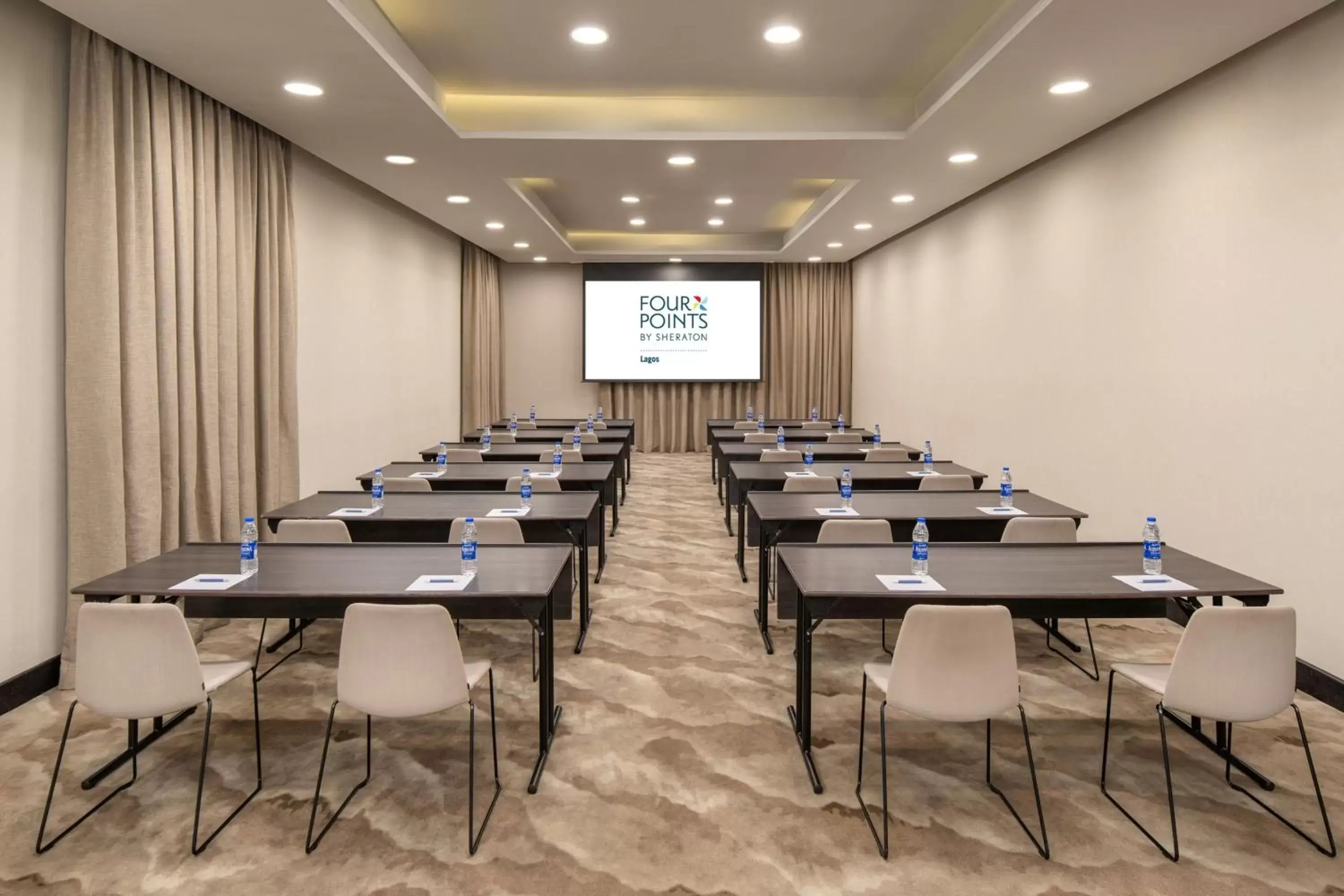 Meeting/conference room in Four Points by Sheraton Lagos