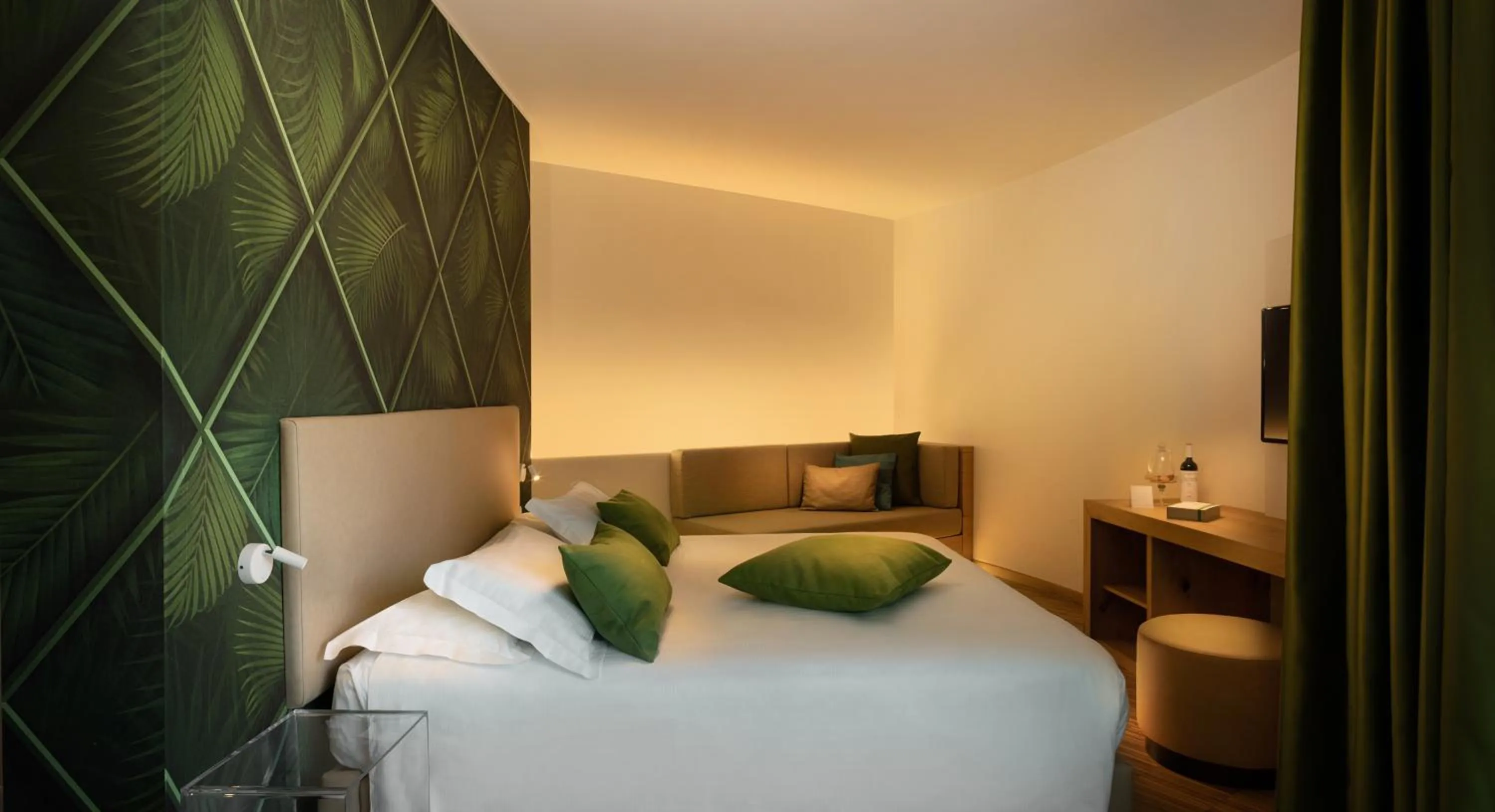 Junior Suite with Park View in Astoria Resort