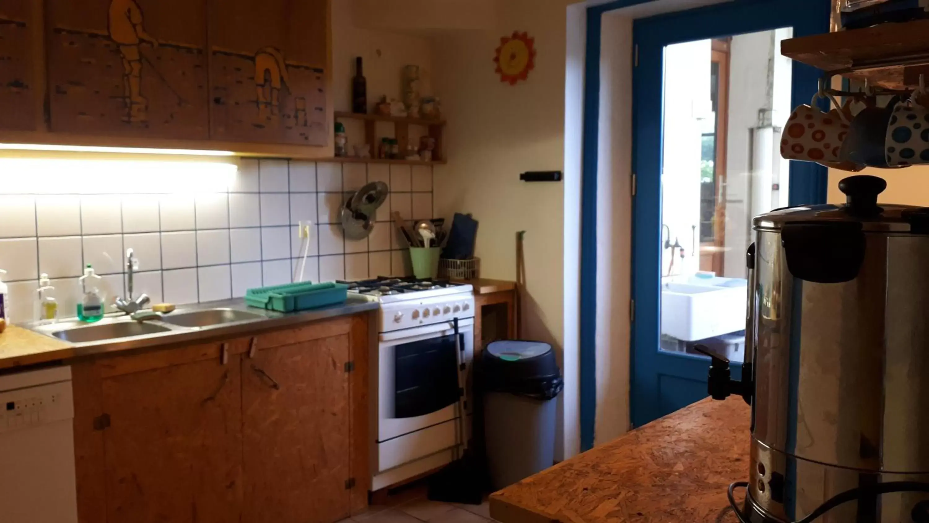 Kitchen or kitchenette, Kitchen/Kitchenette in Les Hortensias - Chambres d'Hôtes