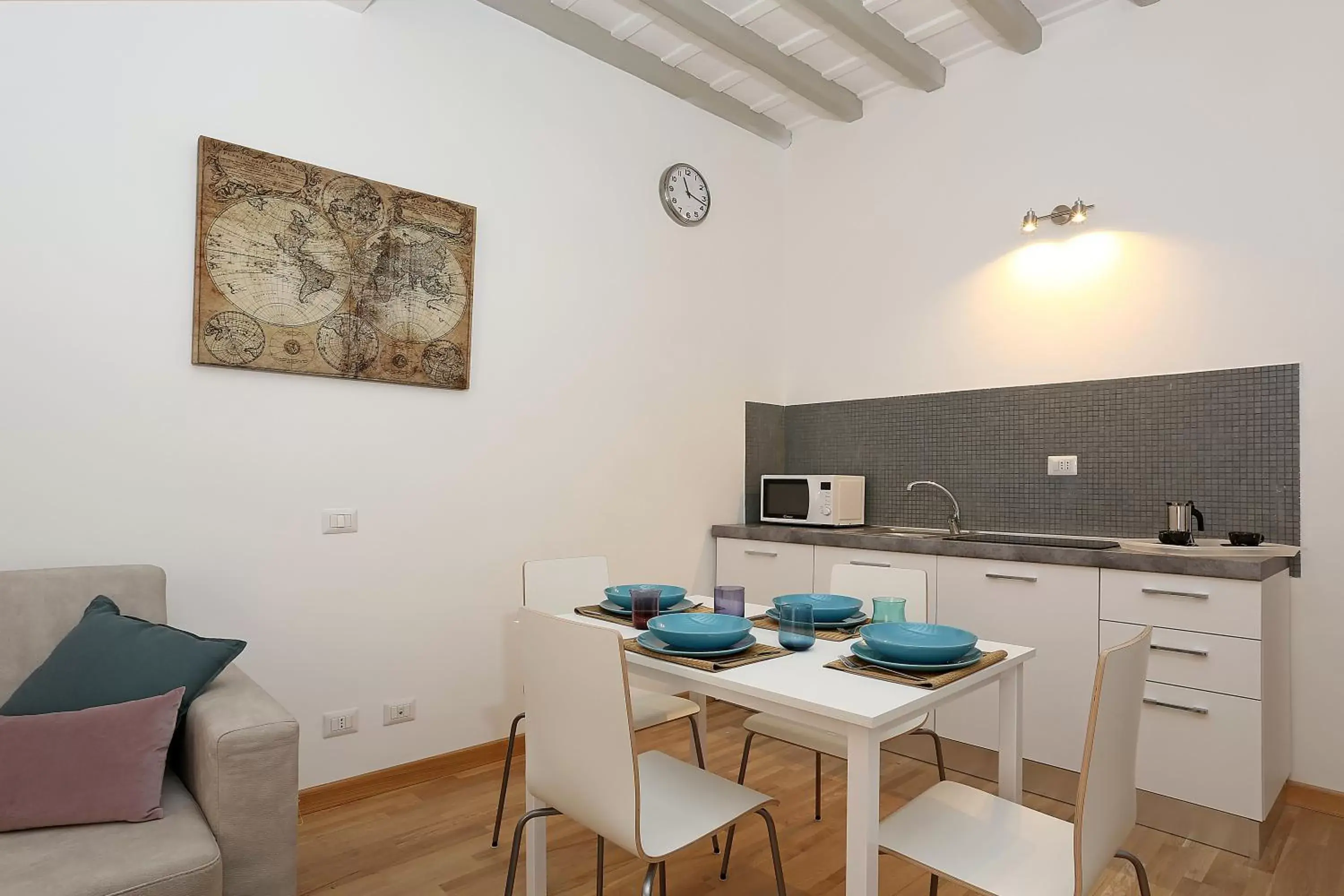 Kitchen or kitchenette, Dining Area in Belsiana 7 Central