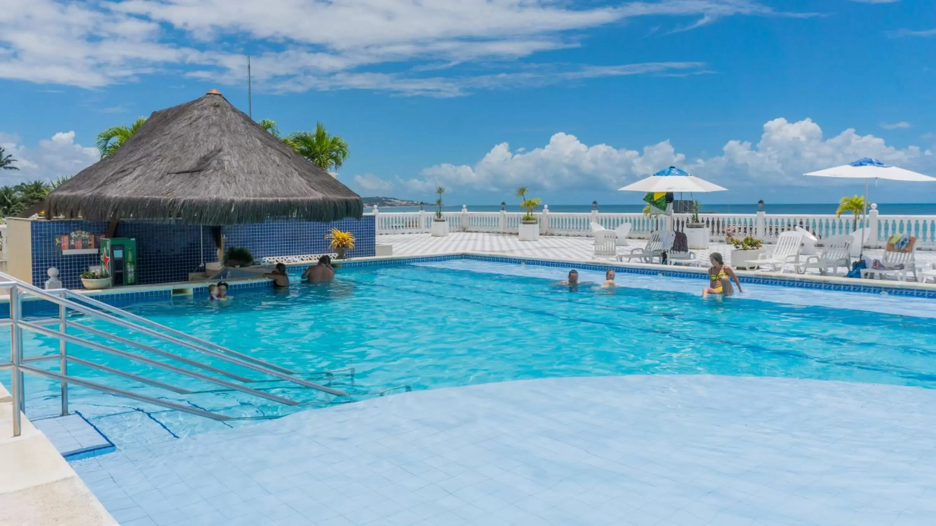 Lounge or bar, Swimming Pool in Kristie Resort Natal Hotel