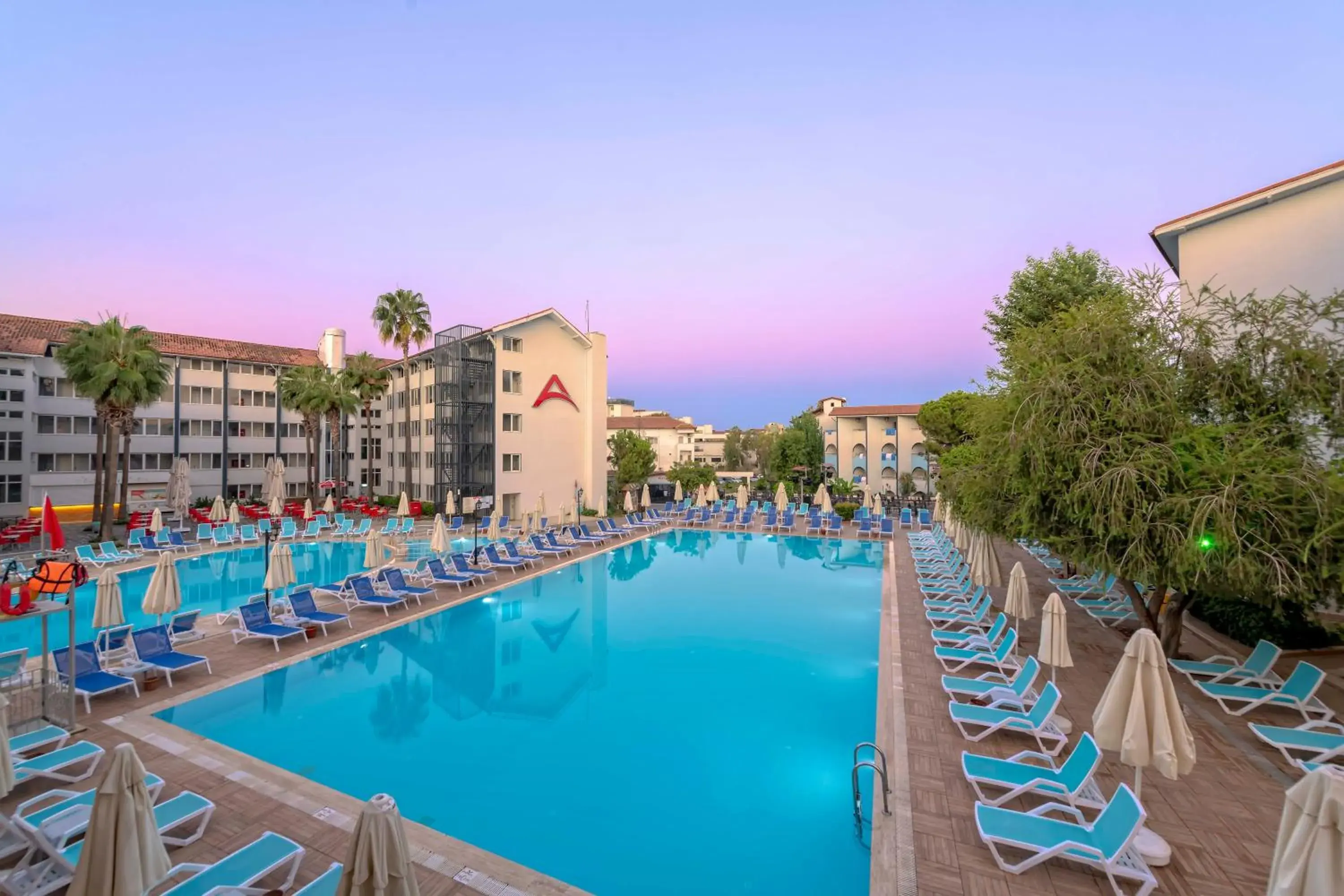 Swimming pool in Armas Bella Sun Swimming pool in Armas Bella Sun