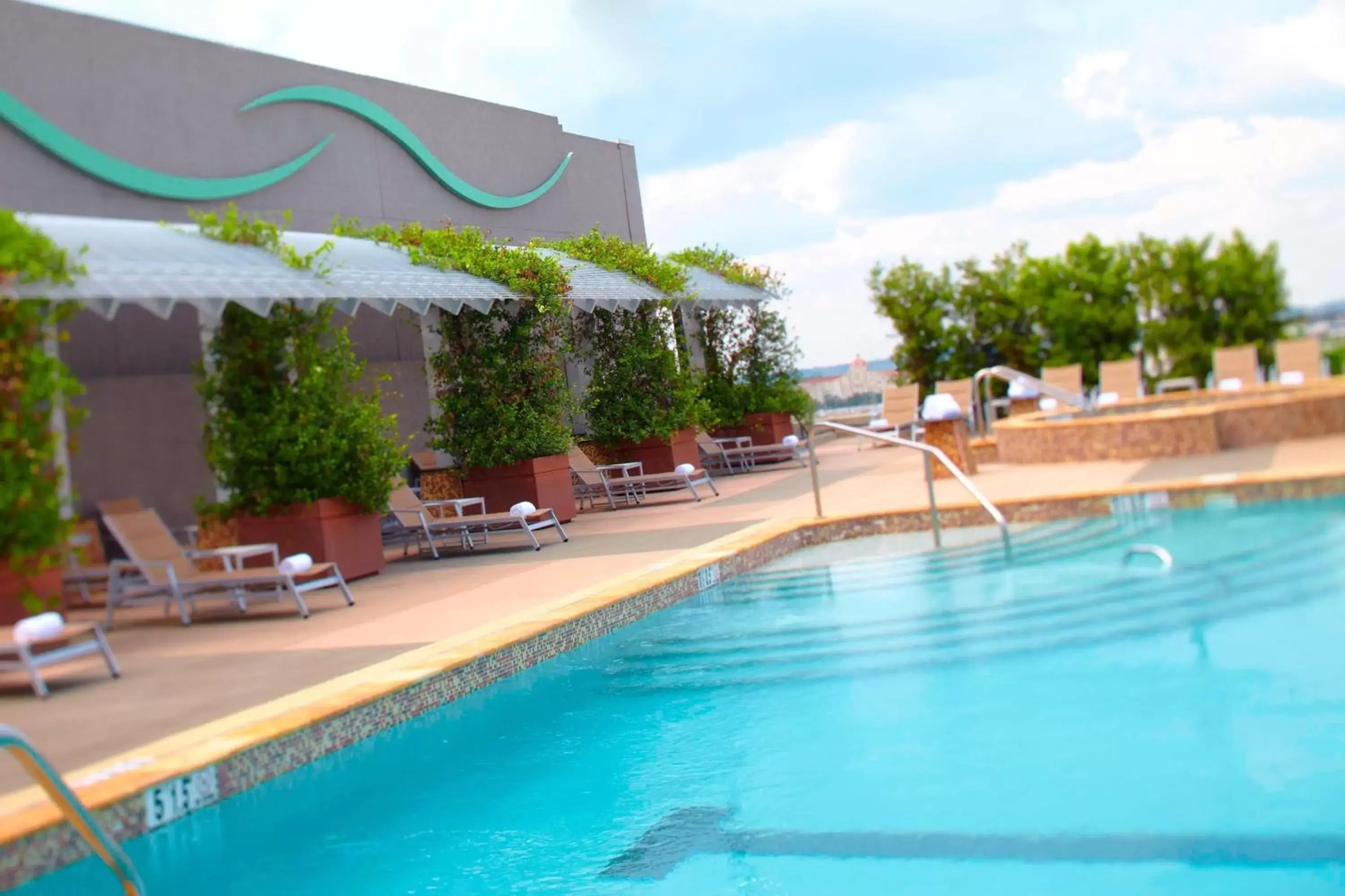 Swimming Pool in The Battle House Renaissance Mobile Hotel & Spa