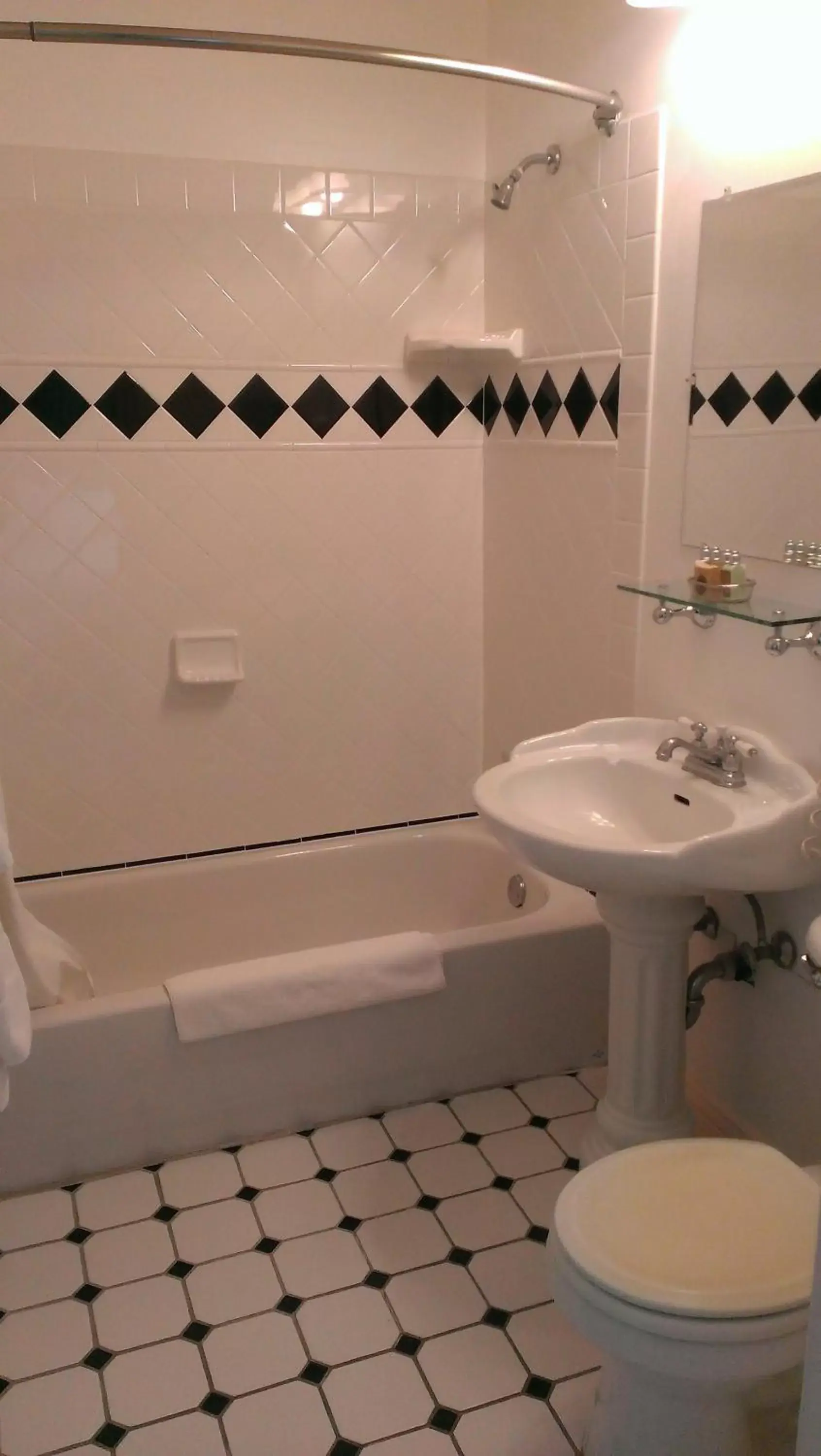 Bathroom in Connor Hotel