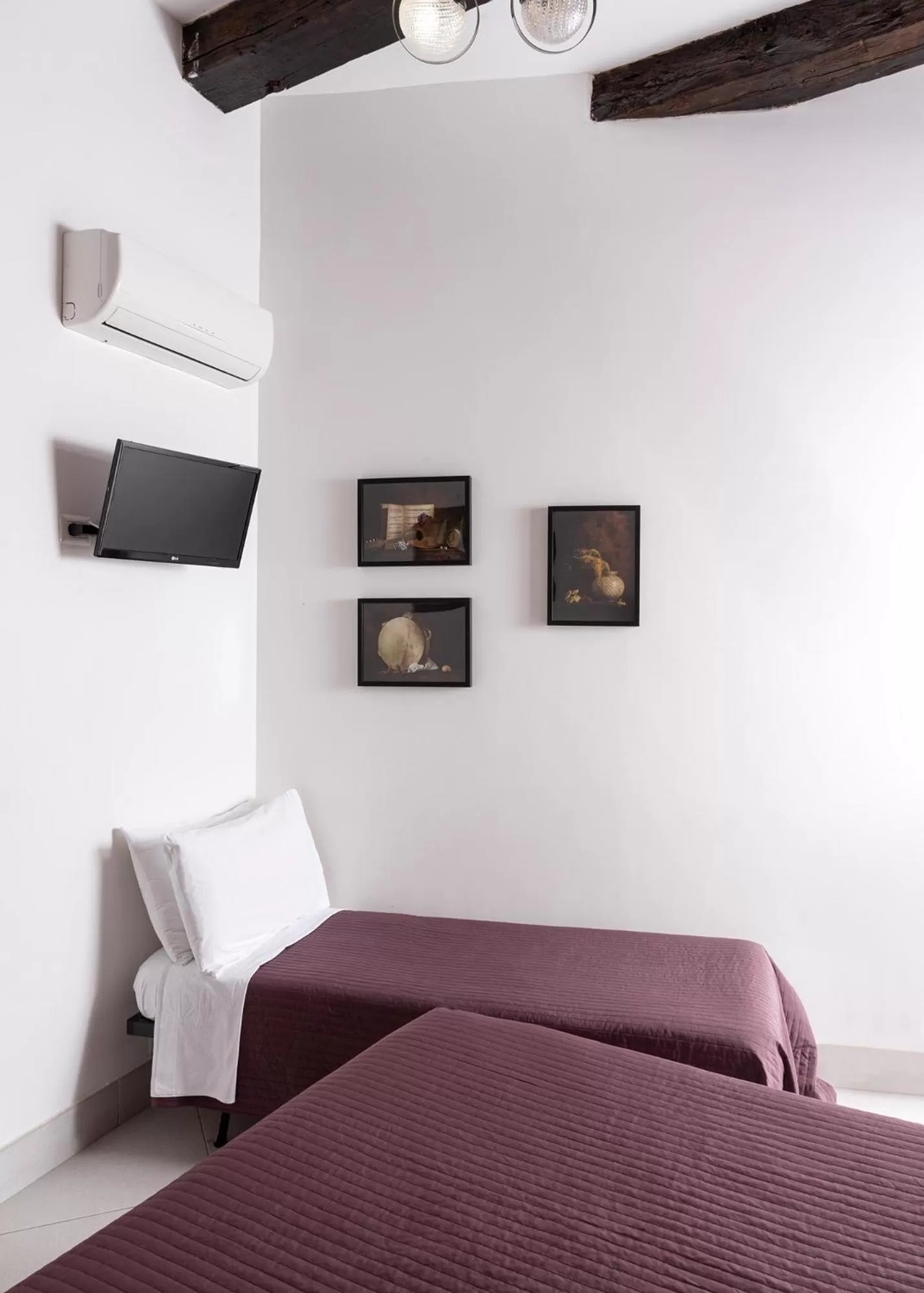 Bed in Petrucci Garden B&B