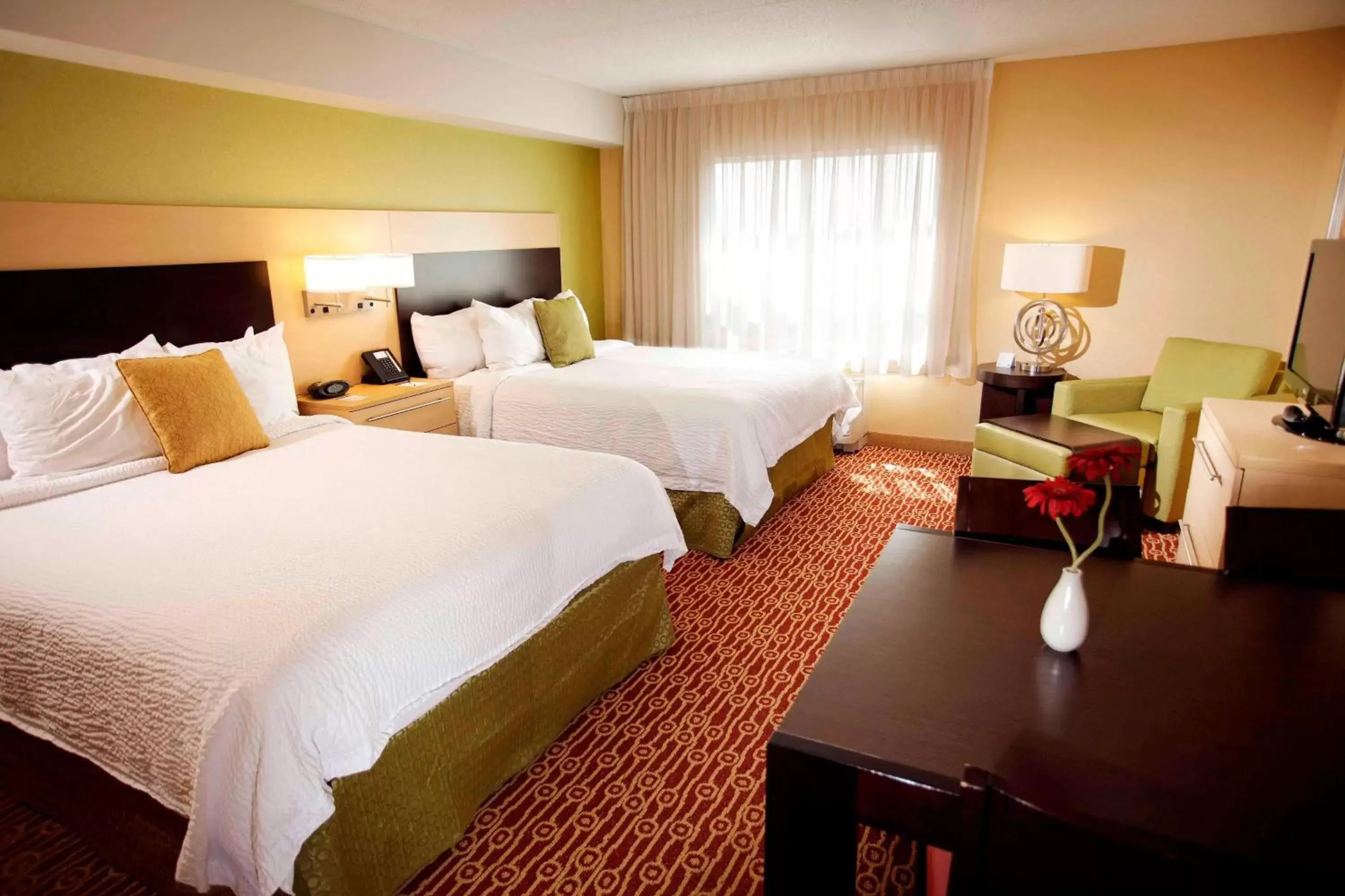 Photo of the whole room, Bed in TownePlace Suites by Marriott Sudbury