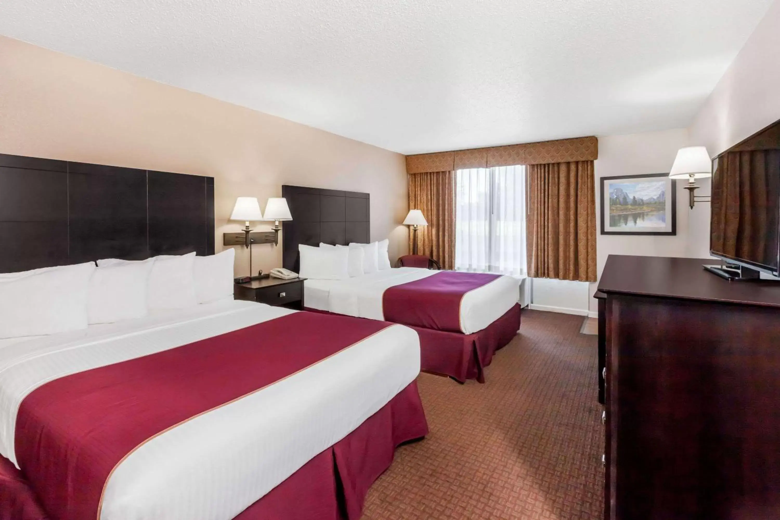 2 Queen Beds, Second Floor, Non-Smoking Room in Ramada by Wyndham Grayling Hotel & Conference Center