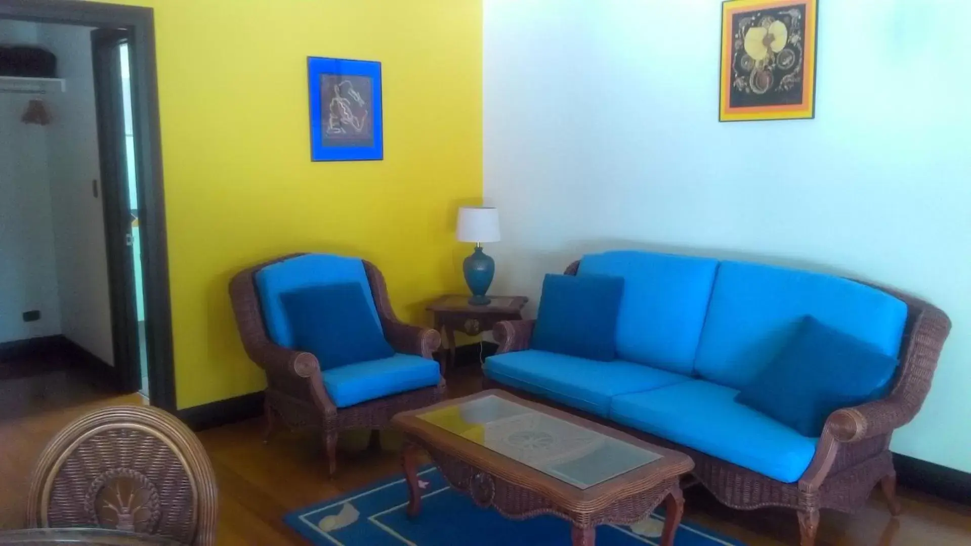 Living room, Seating Area in Dreamcatcher Beach-Side Apartments