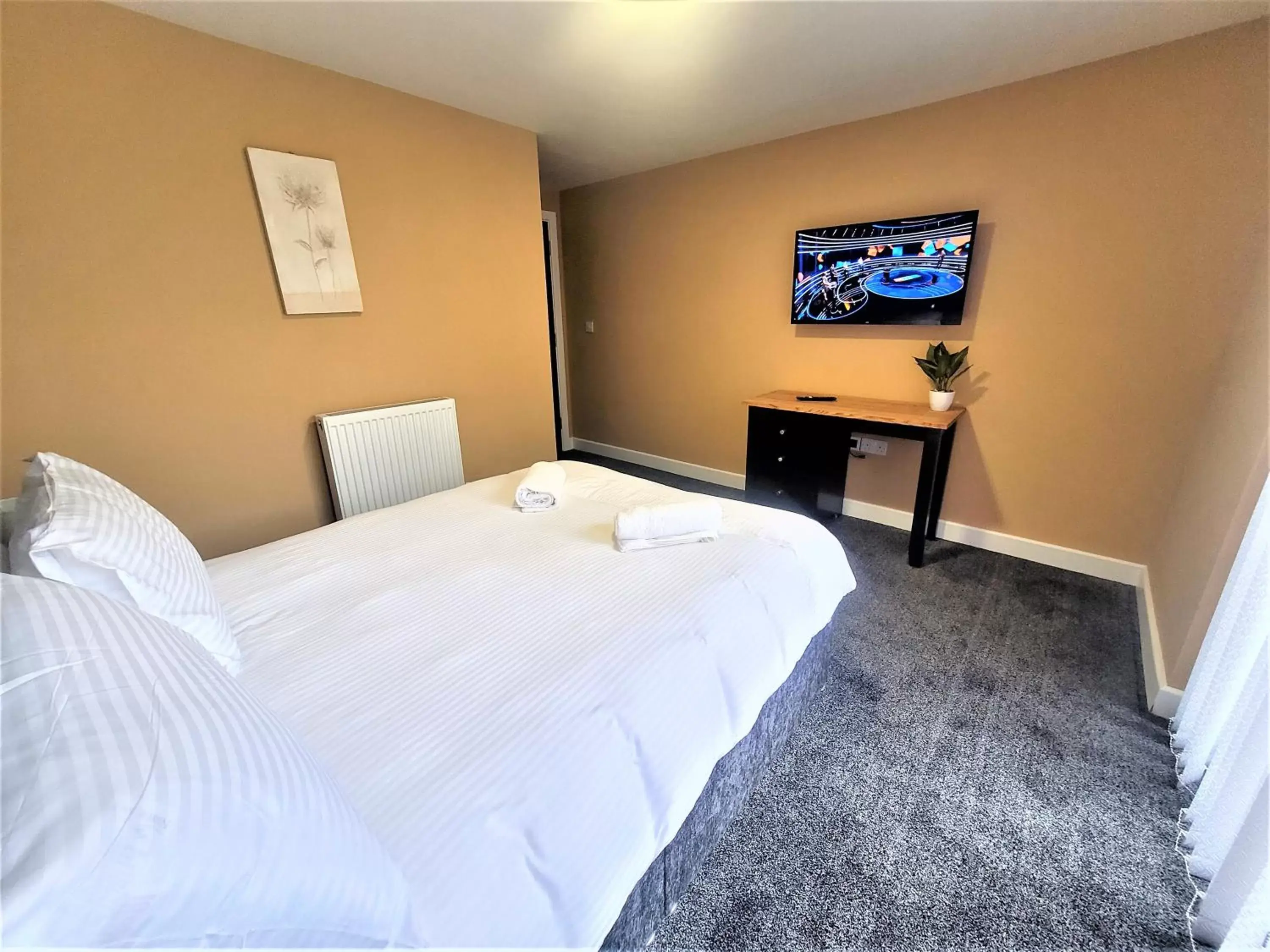 Bed in New County Hotel & Serviced Apartments by RoomsBooked