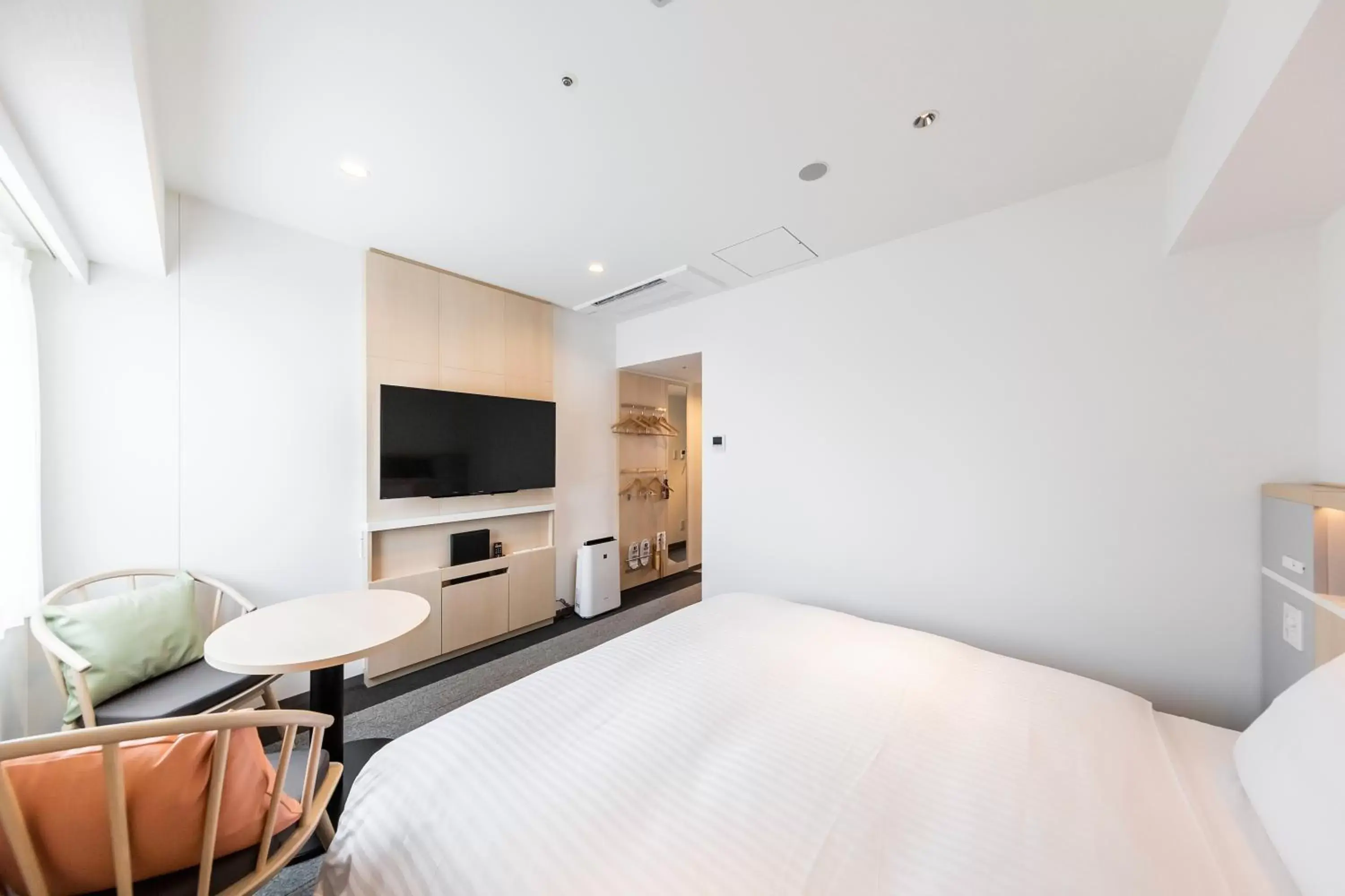 Photo of the whole room, Bed in Via Inn Prime Shinsaibashi Yotsubashi Photo of the whole room, Bed in Via Inn Prime Shinsaibashi Yotsubashi